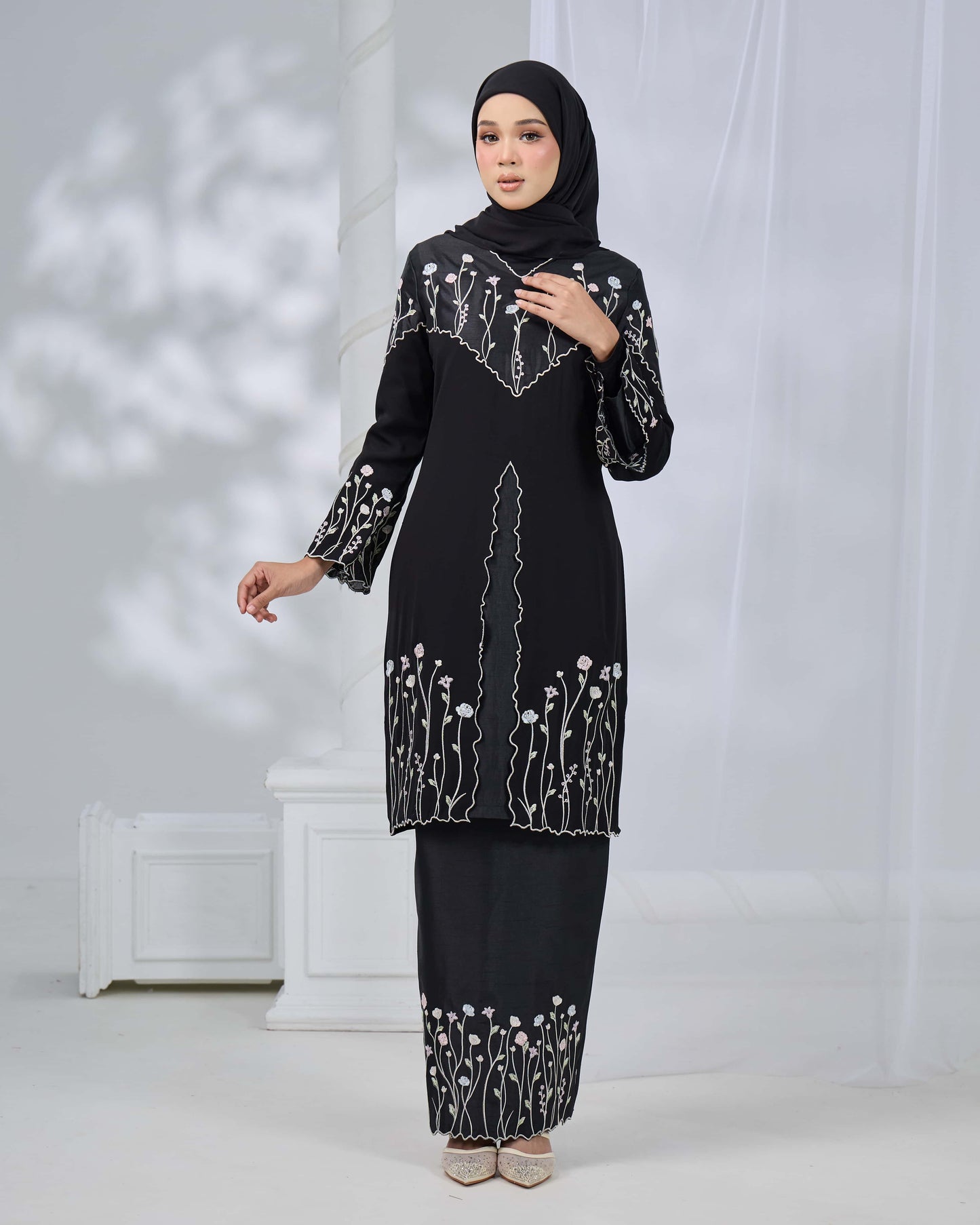 TISYA KURUNG (BLACK)