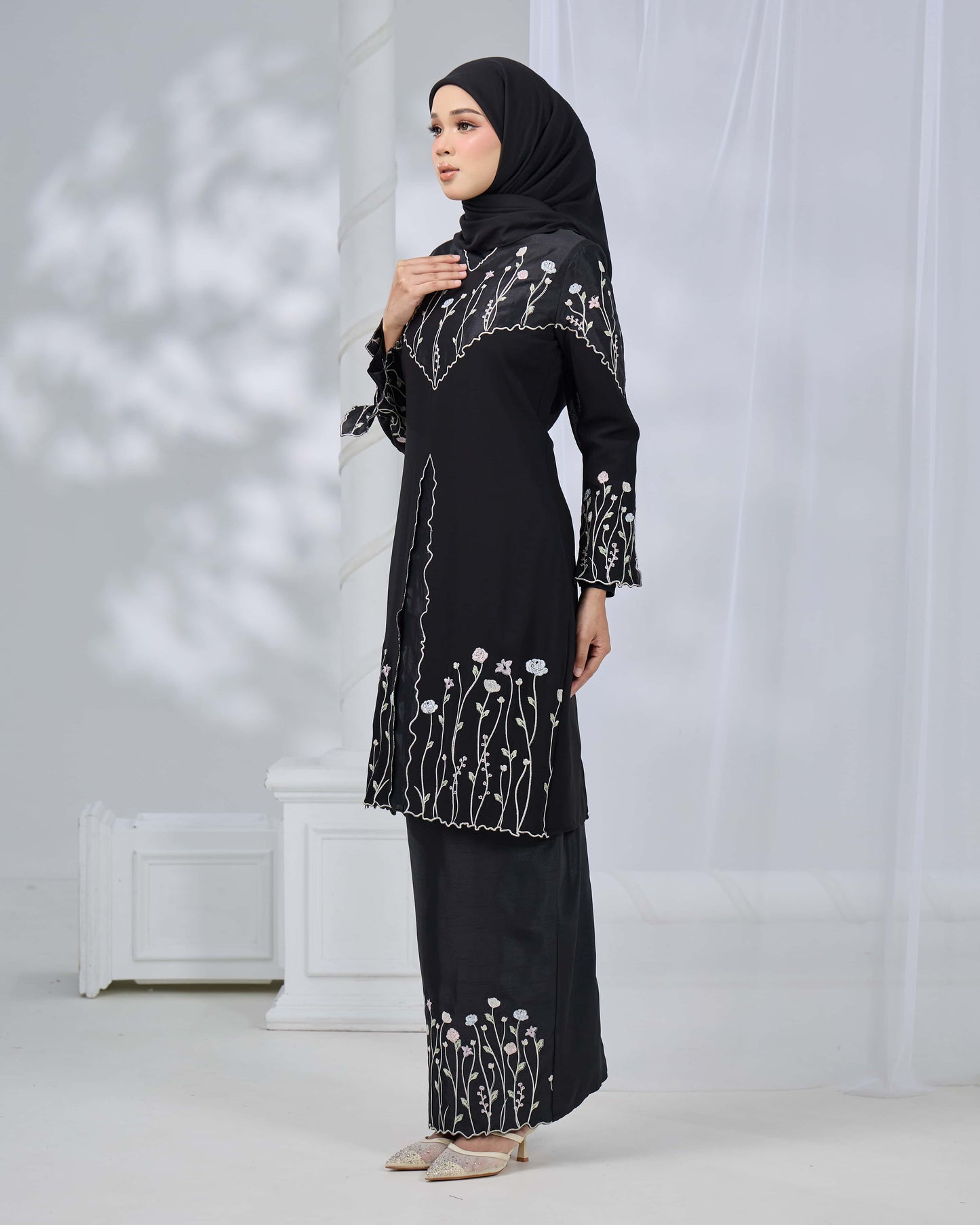 TISYA KURUNG (BLACK)