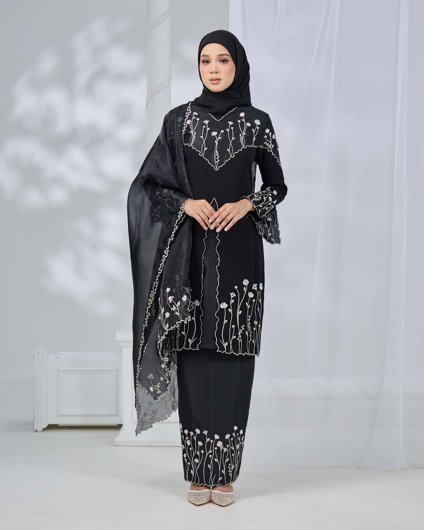 TISYA KURUNG (BLACK)