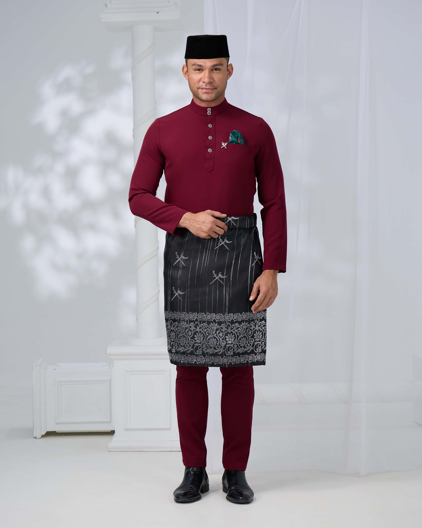 SOULTAN BAJU MELAYU (BURGUNDY)
