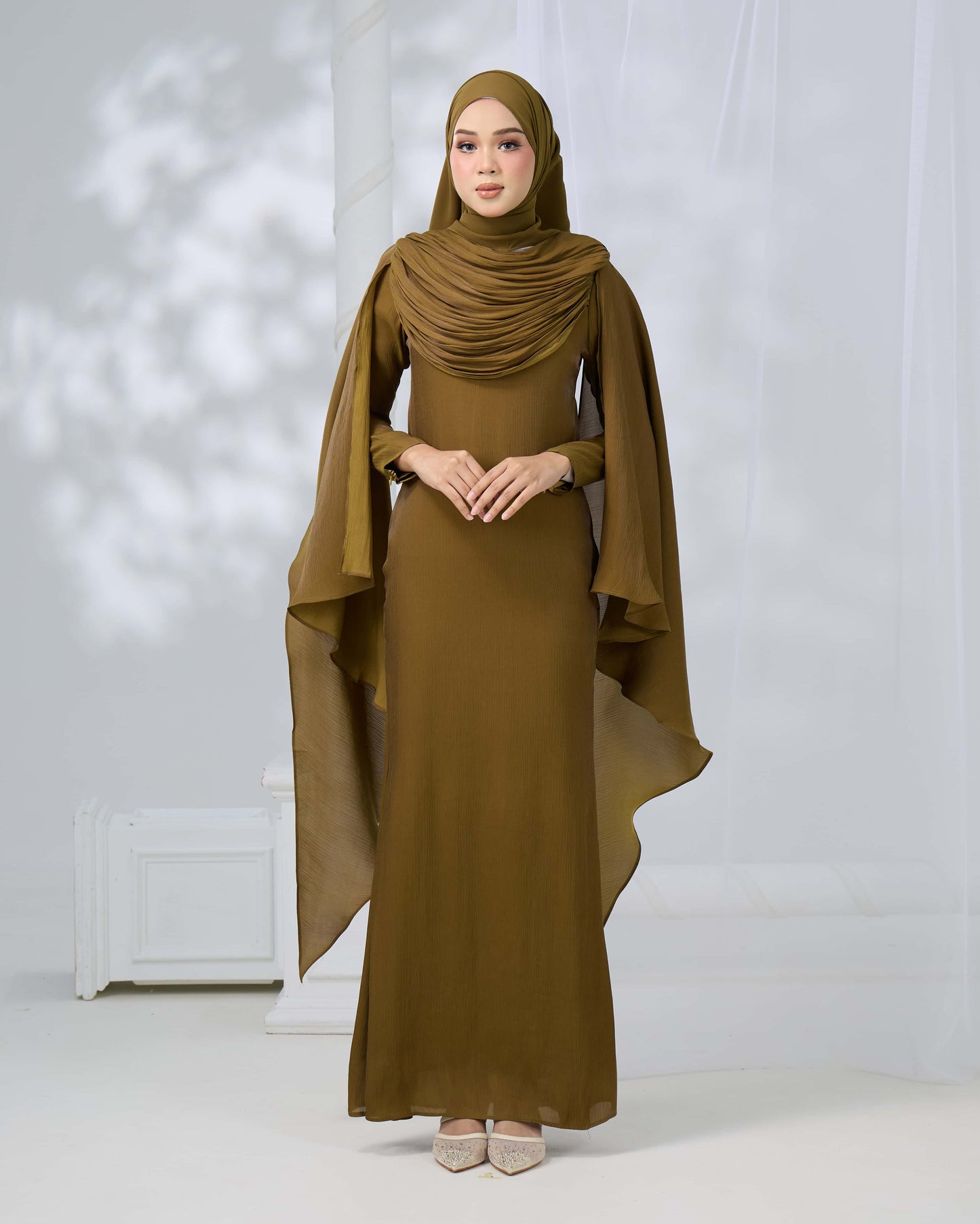MINOR DEFECT ARLENA DRESS (ARMY GREEN)