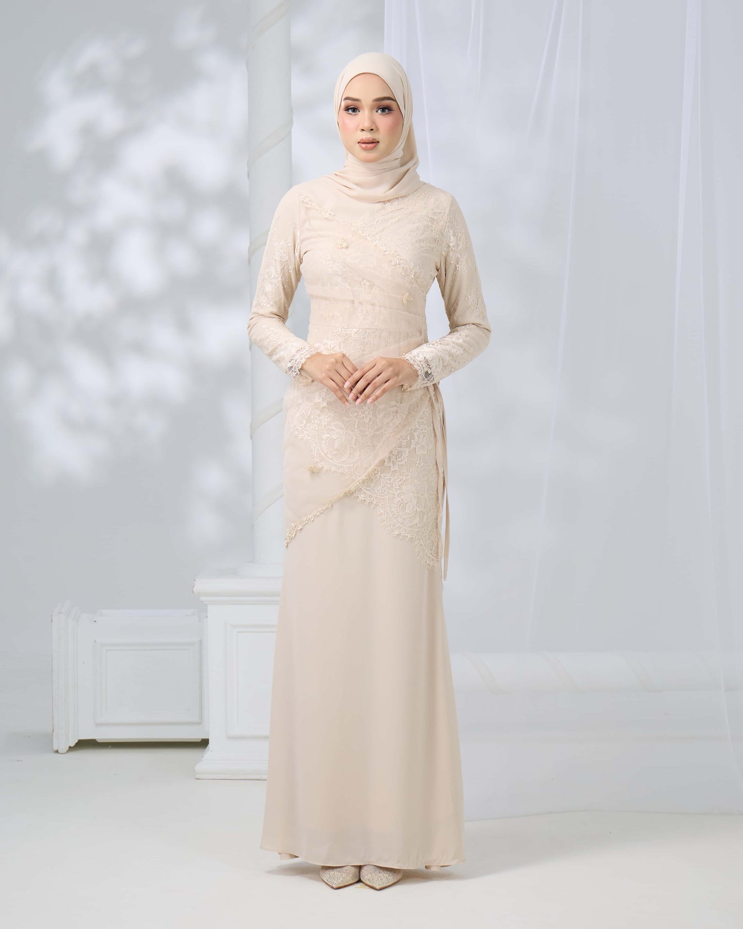 MINOR DEFECT ERISHYA DRESS (CHAMPAGNE)