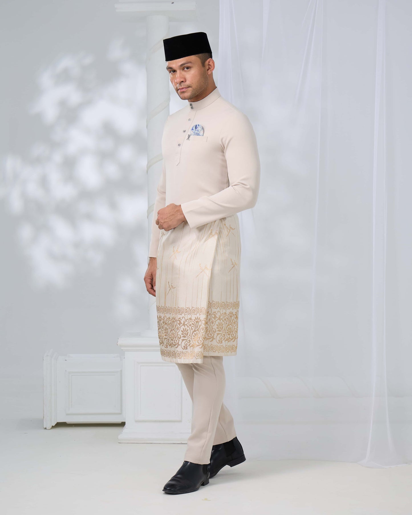 MINOR DEFECT SOULTAN BAJU MELAYU (CHAMPAGNE)