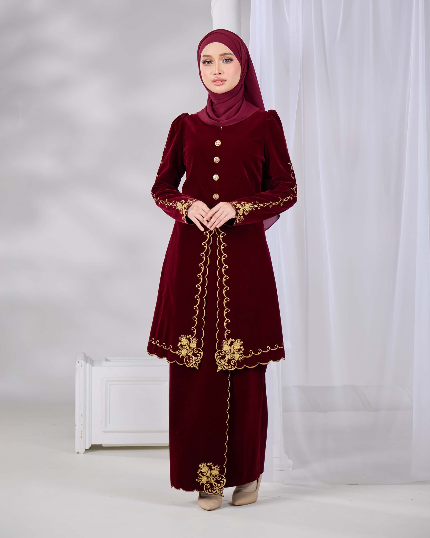 NAIFAH KEBAYA (BURGUNDY)