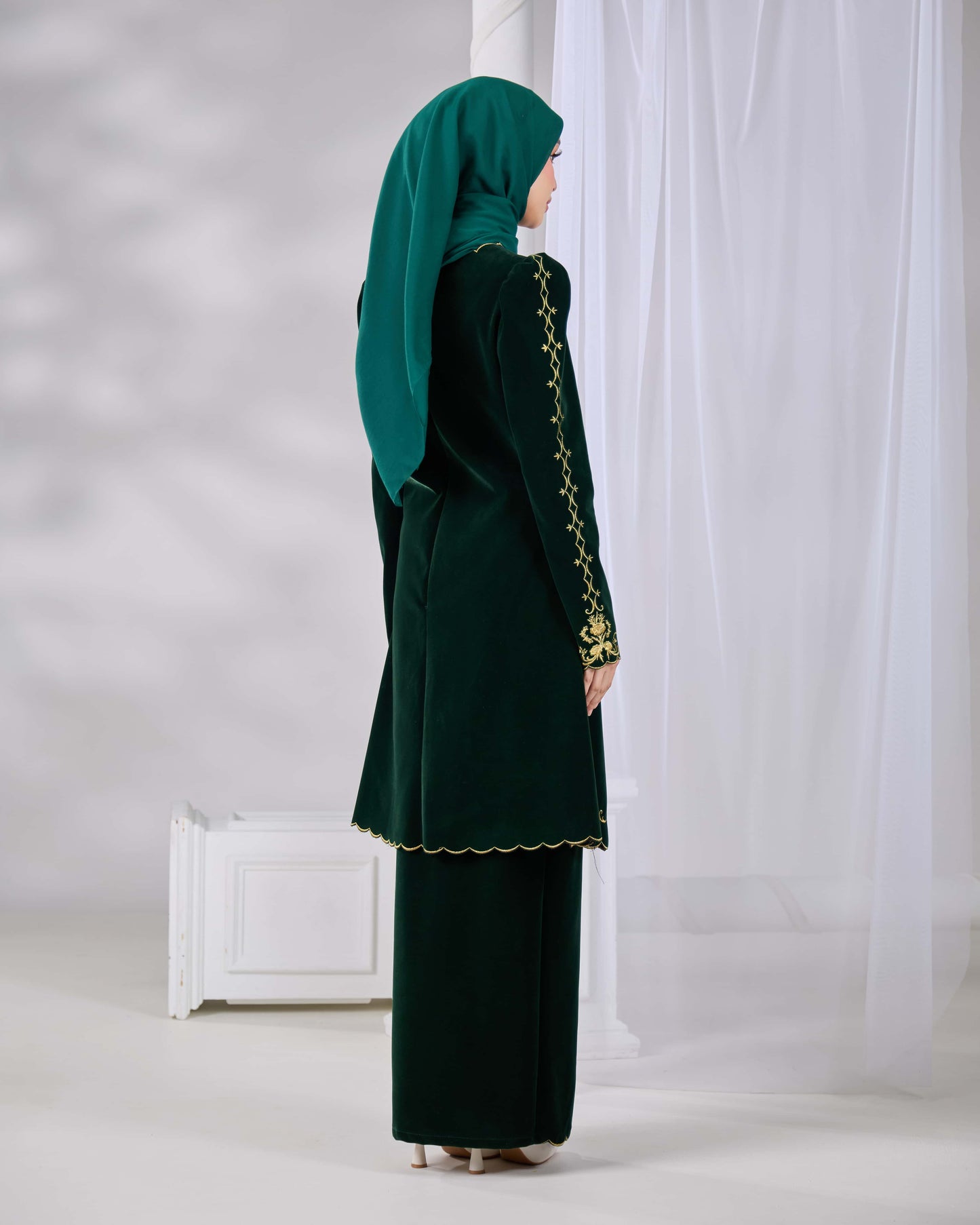 NAIFAH KEBAYA (EMERALD GREEN)