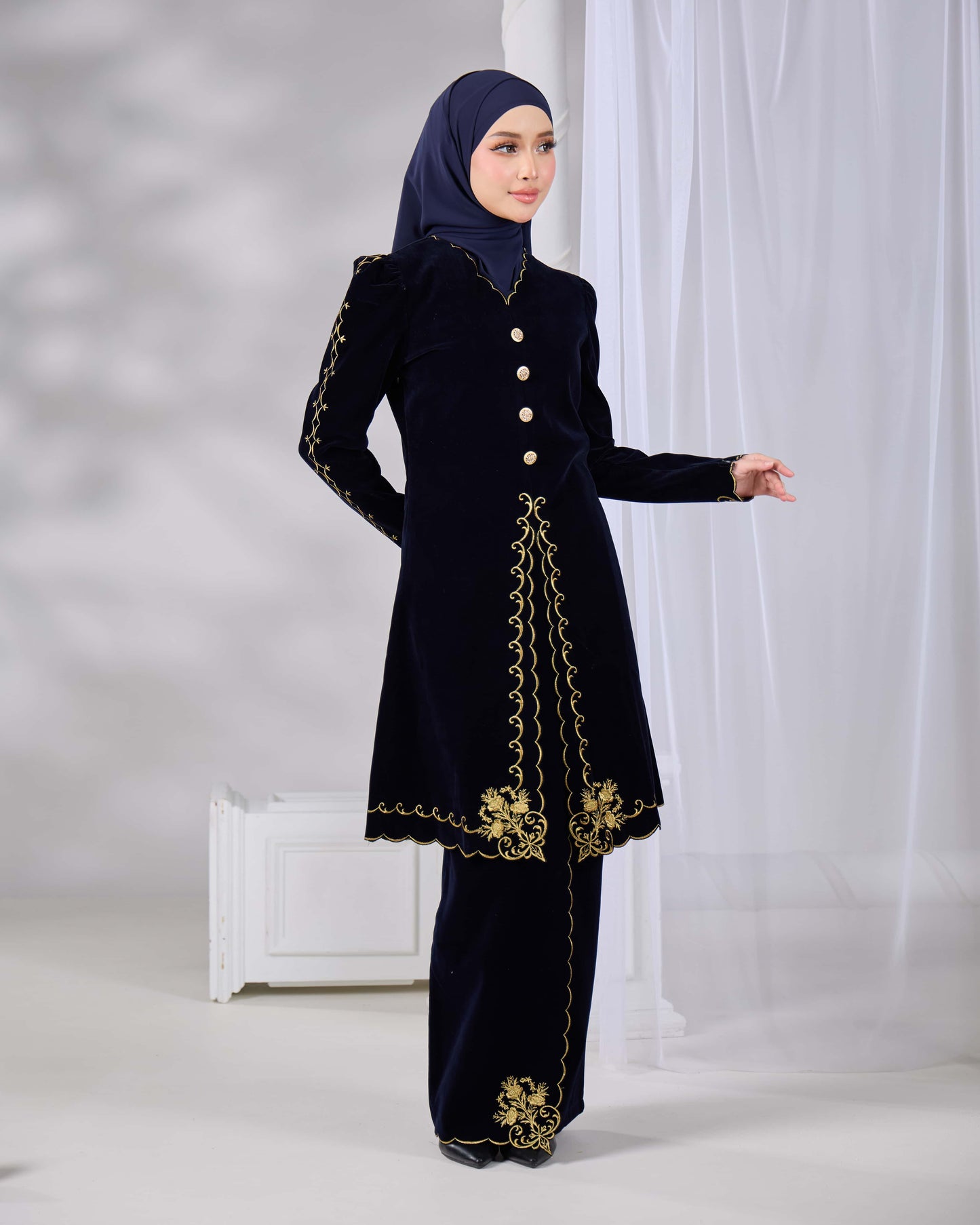 NAIFAH KEBAYA (NAVY BLUE)