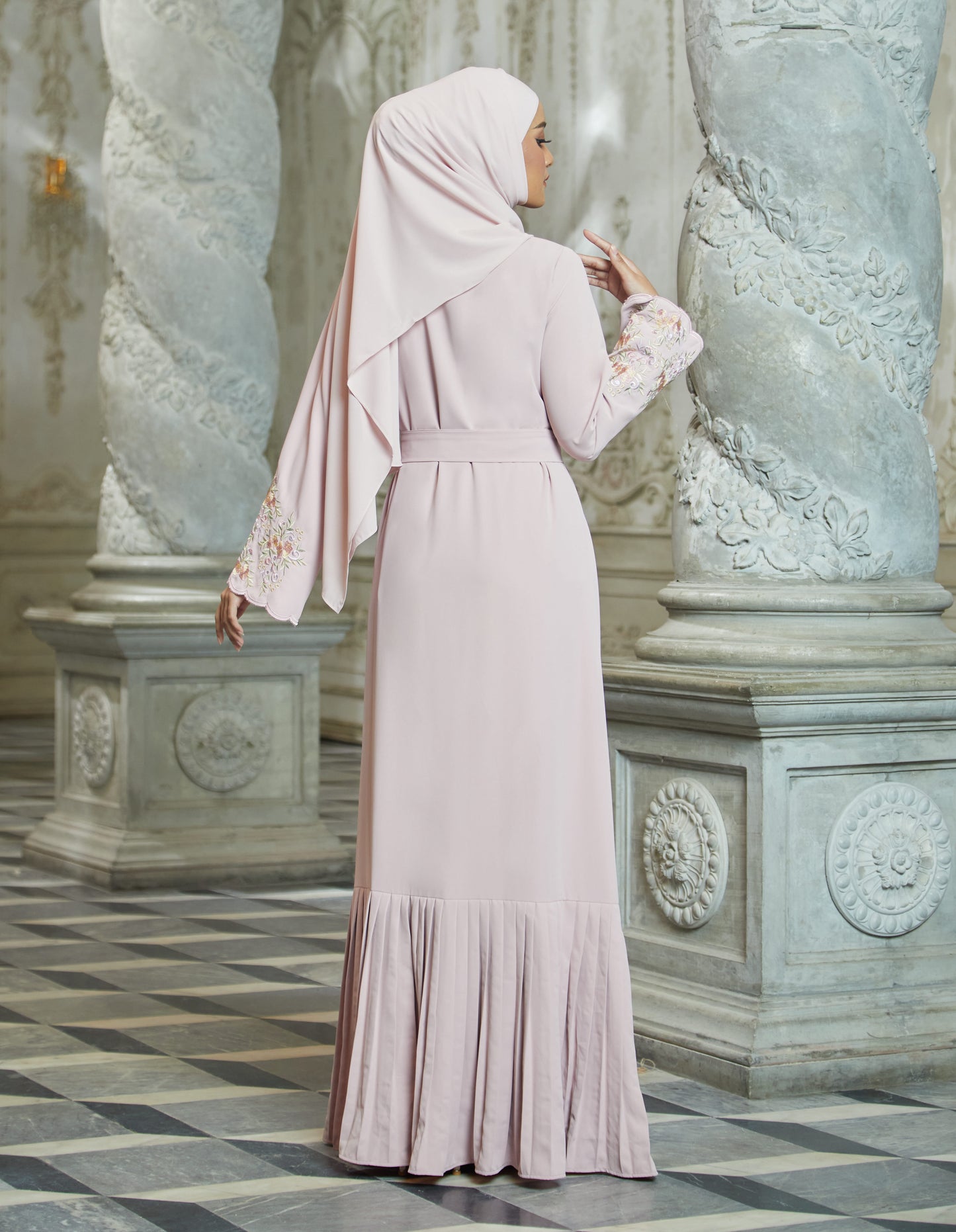 INAAYA ABAYA WITH PANTS (DUSTY PINK)