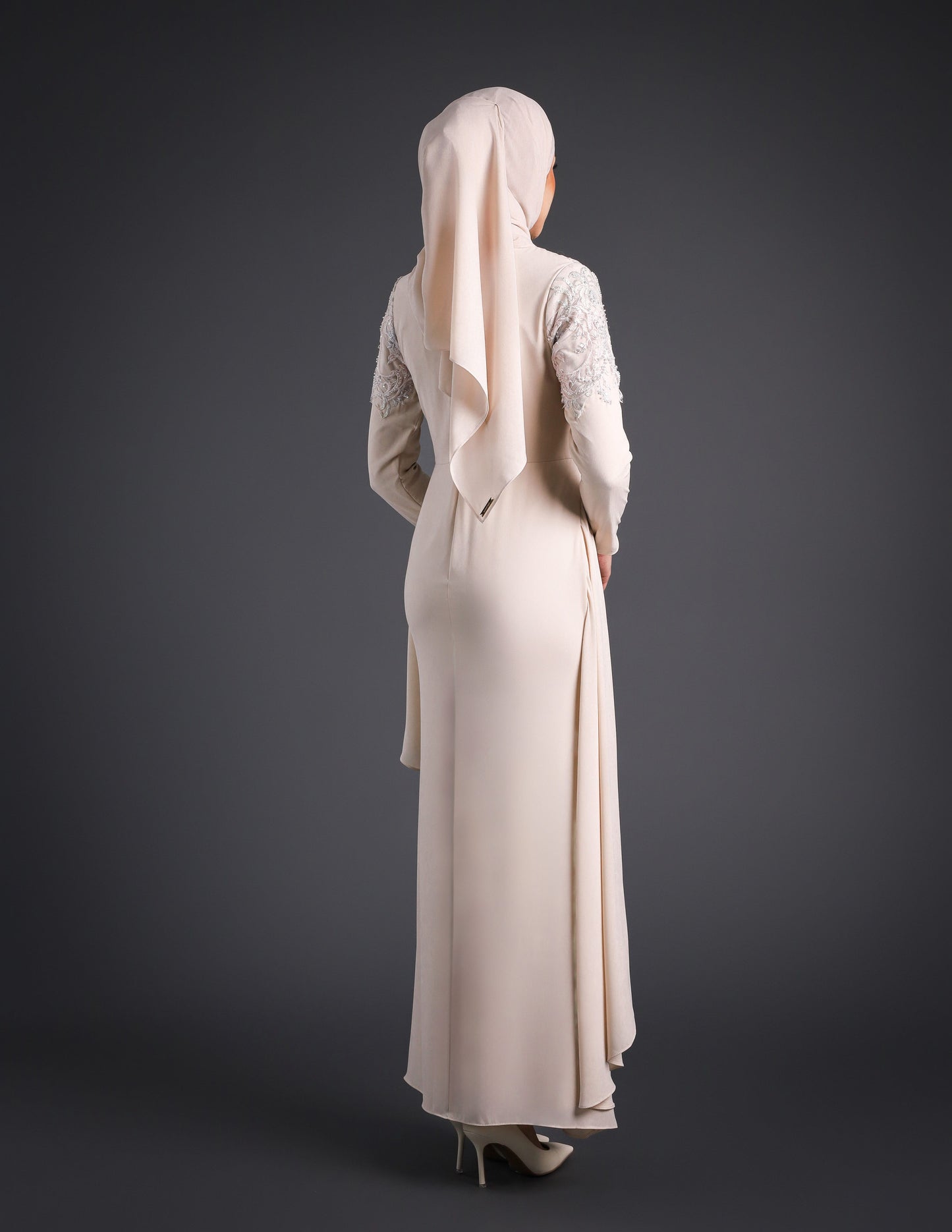 HAFEEYA DRESS (CHAMPAGNE)