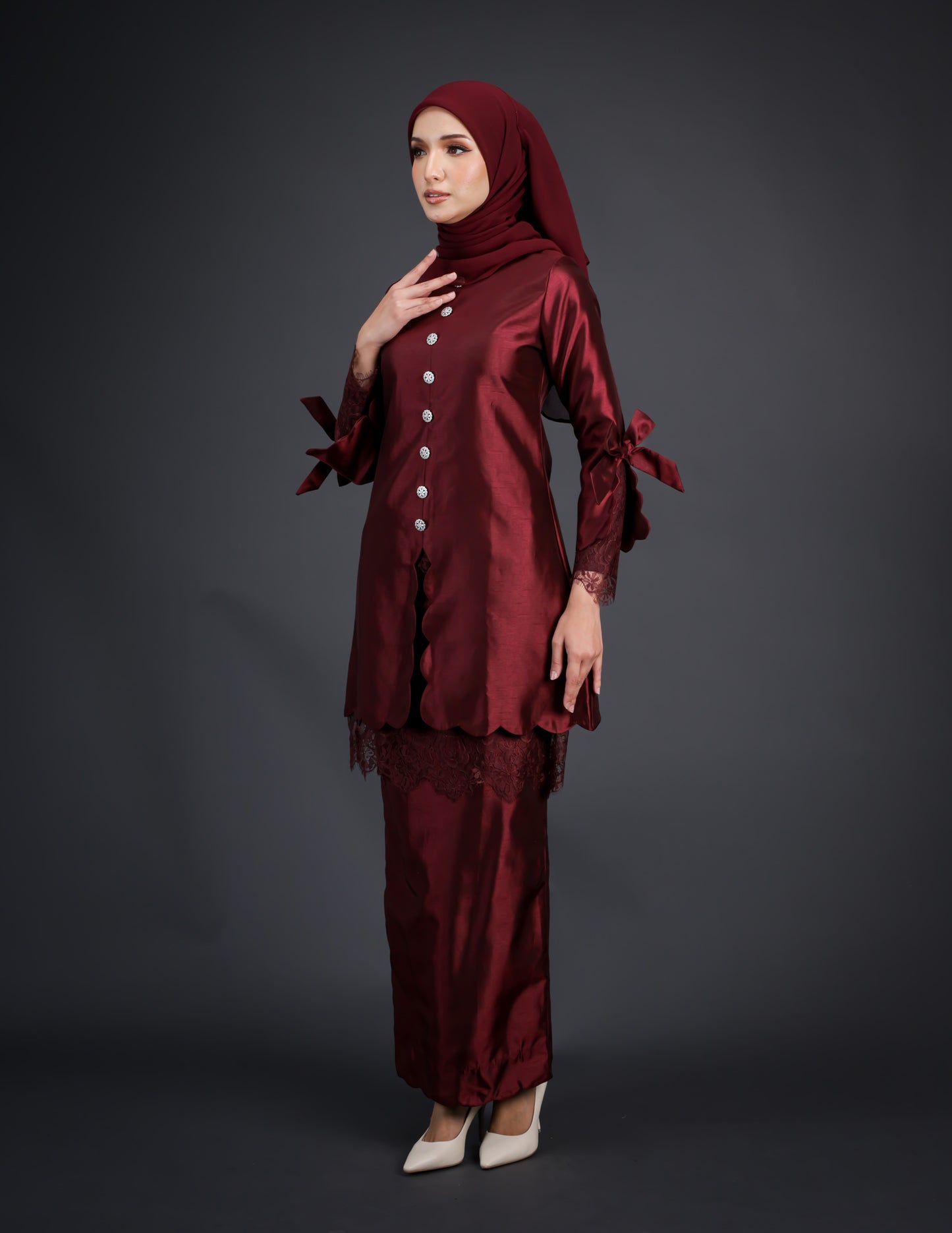 ARIYANA KEBAYA (BURGUNDY)