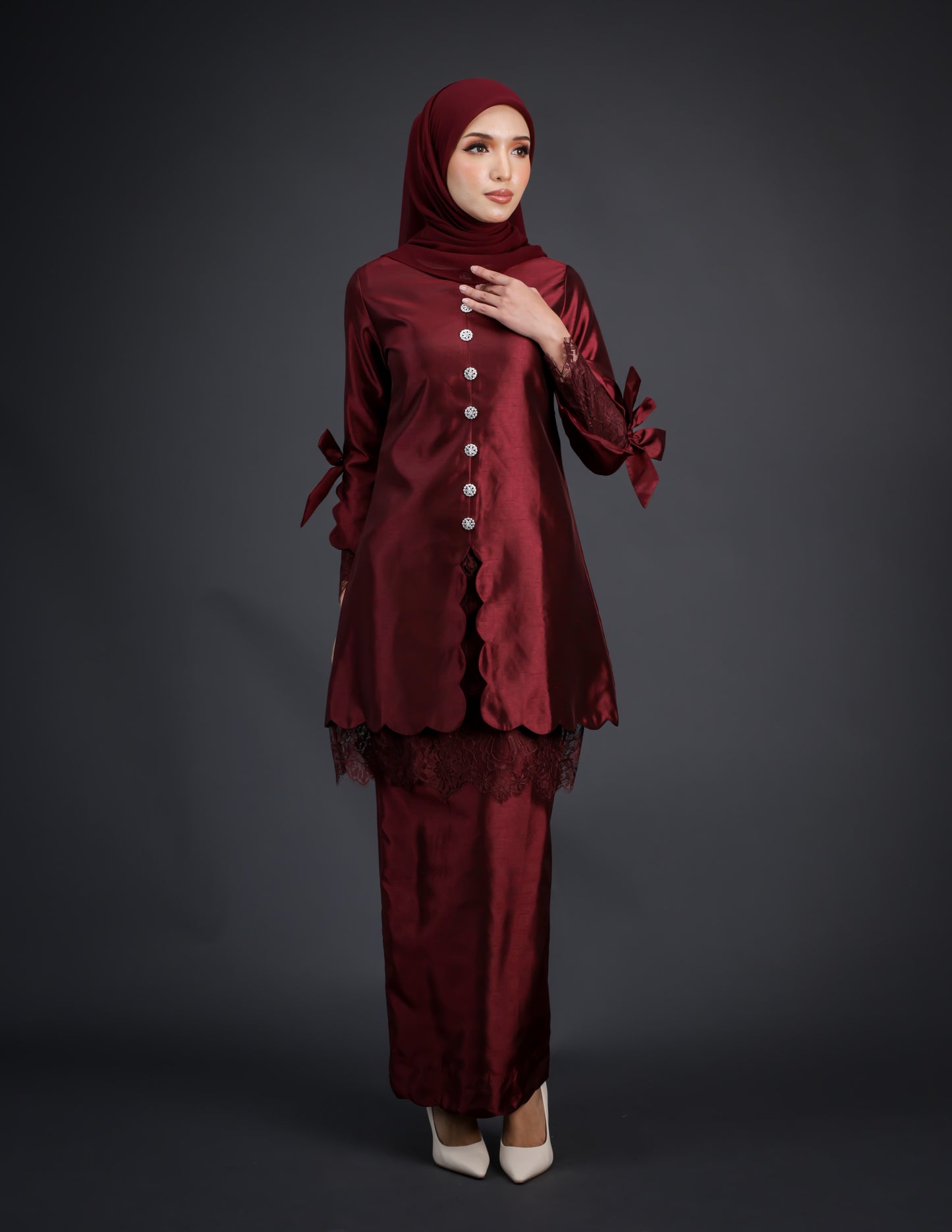 ARIYANA KEBAYA (BURGUNDY)