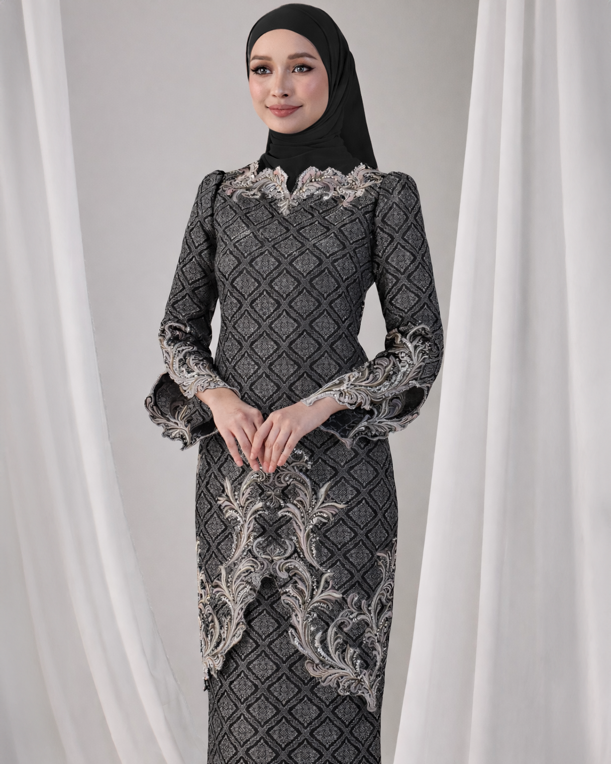 NOIR KURUNG (BLACK)