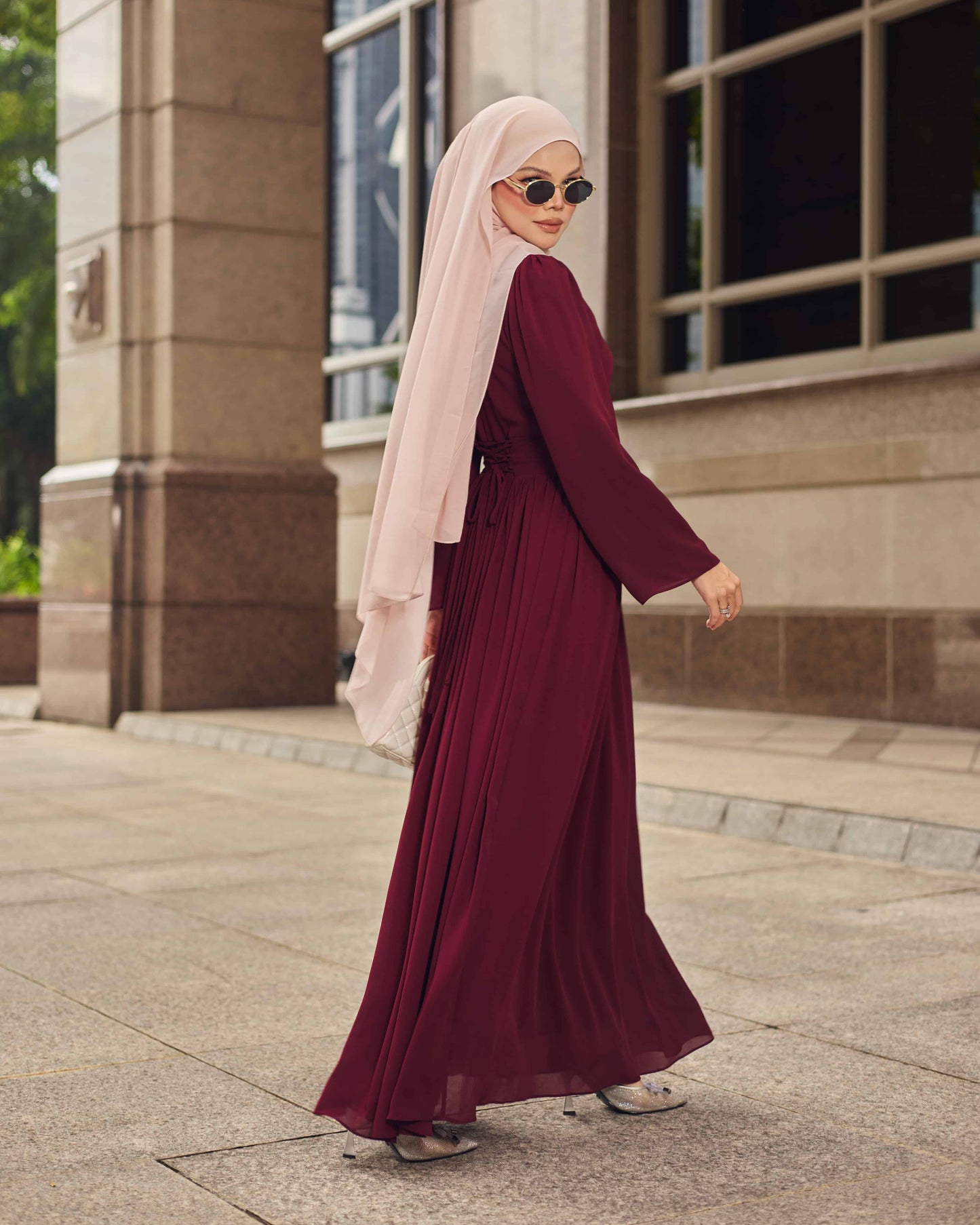 LYRA PLEATED DRESS (BURGUNDY)
