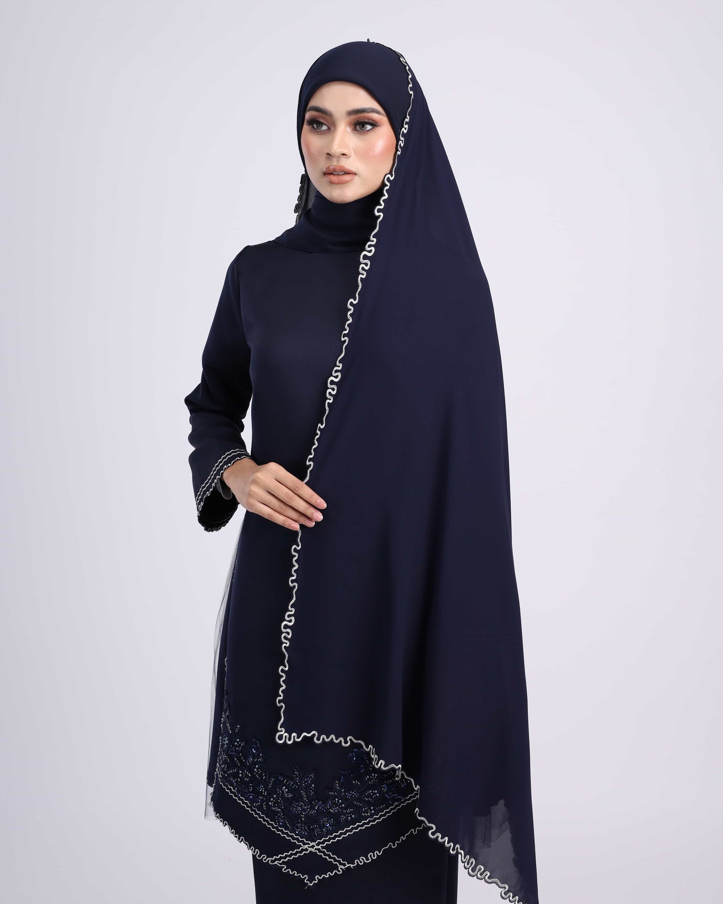 VEIL CODE A37 (NAVY BLUE)