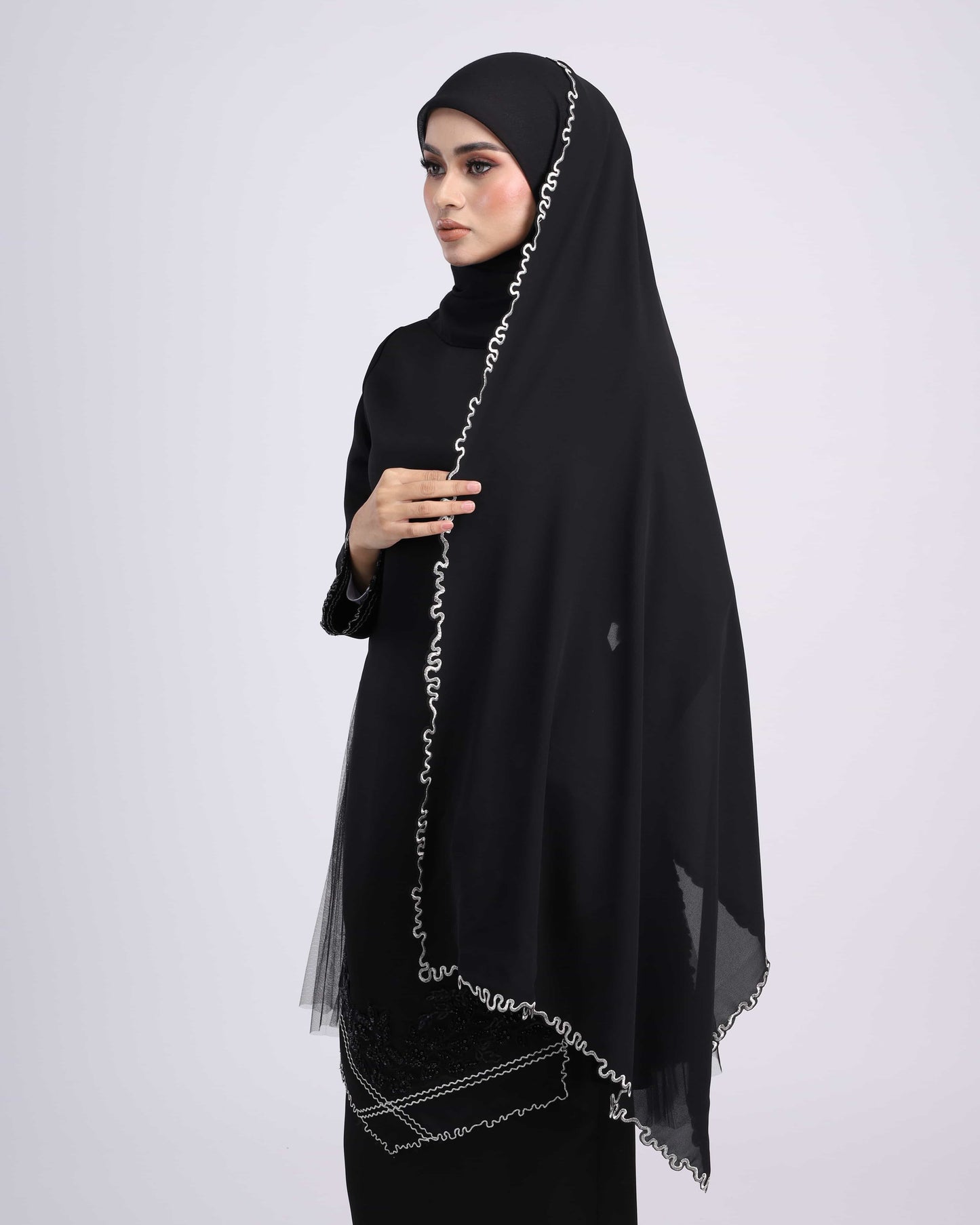 VEIL CODE A37 (BLACK)