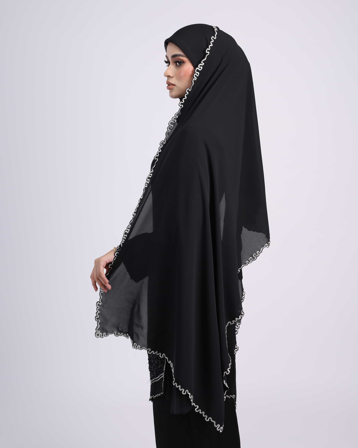 VEIL CODE A37 (BLACK)