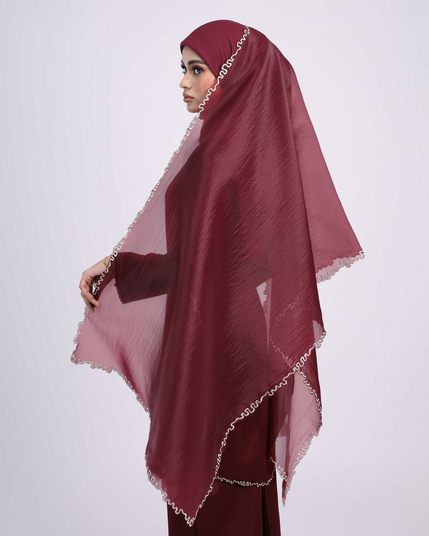 VEIL CODE A38 (BURGUNDY)