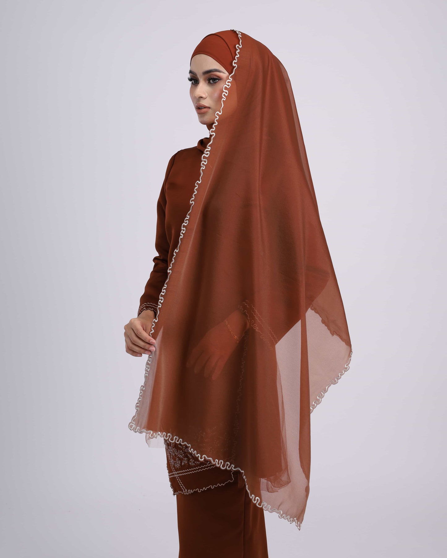 VEIL CODE A38 (BROWN)