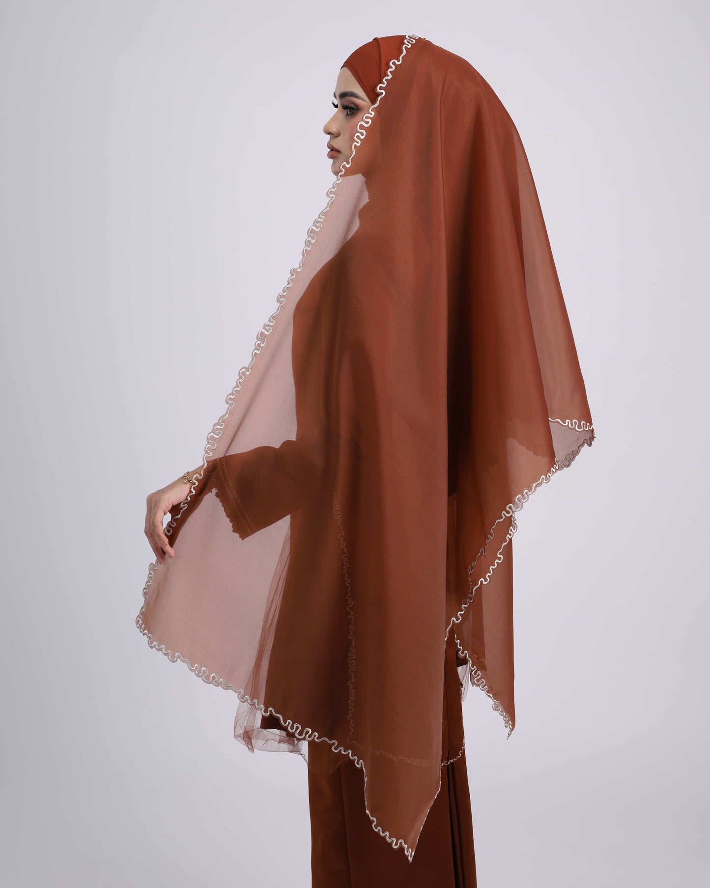 VEIL CODE A38 (BROWN)