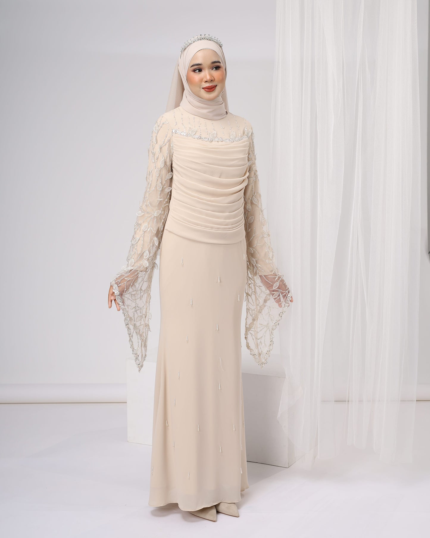 JULITTA BRIDE DRESS (CHAMPAGNE)