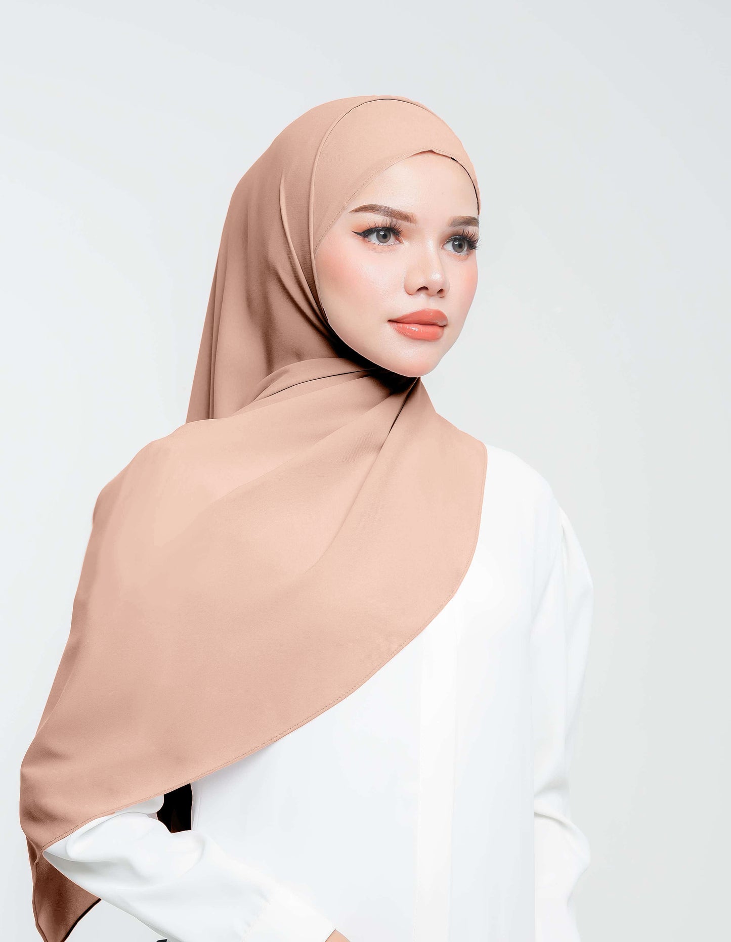 THALIA SHAWL (LIGHT ALMOND)