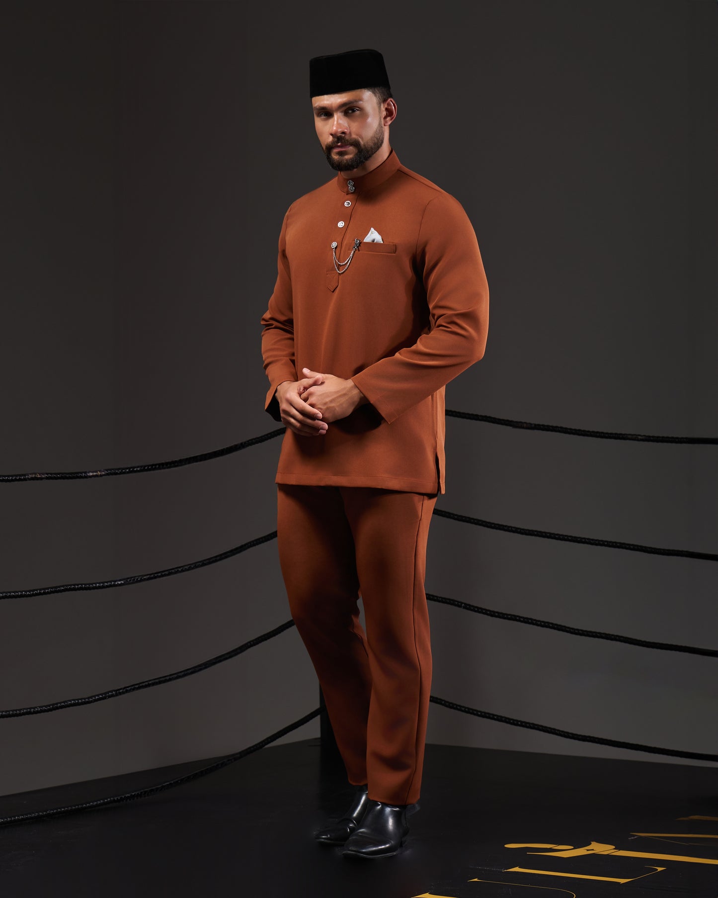 MINOR DEFECT SOULTAN BAJU MELAYU (BROWN)