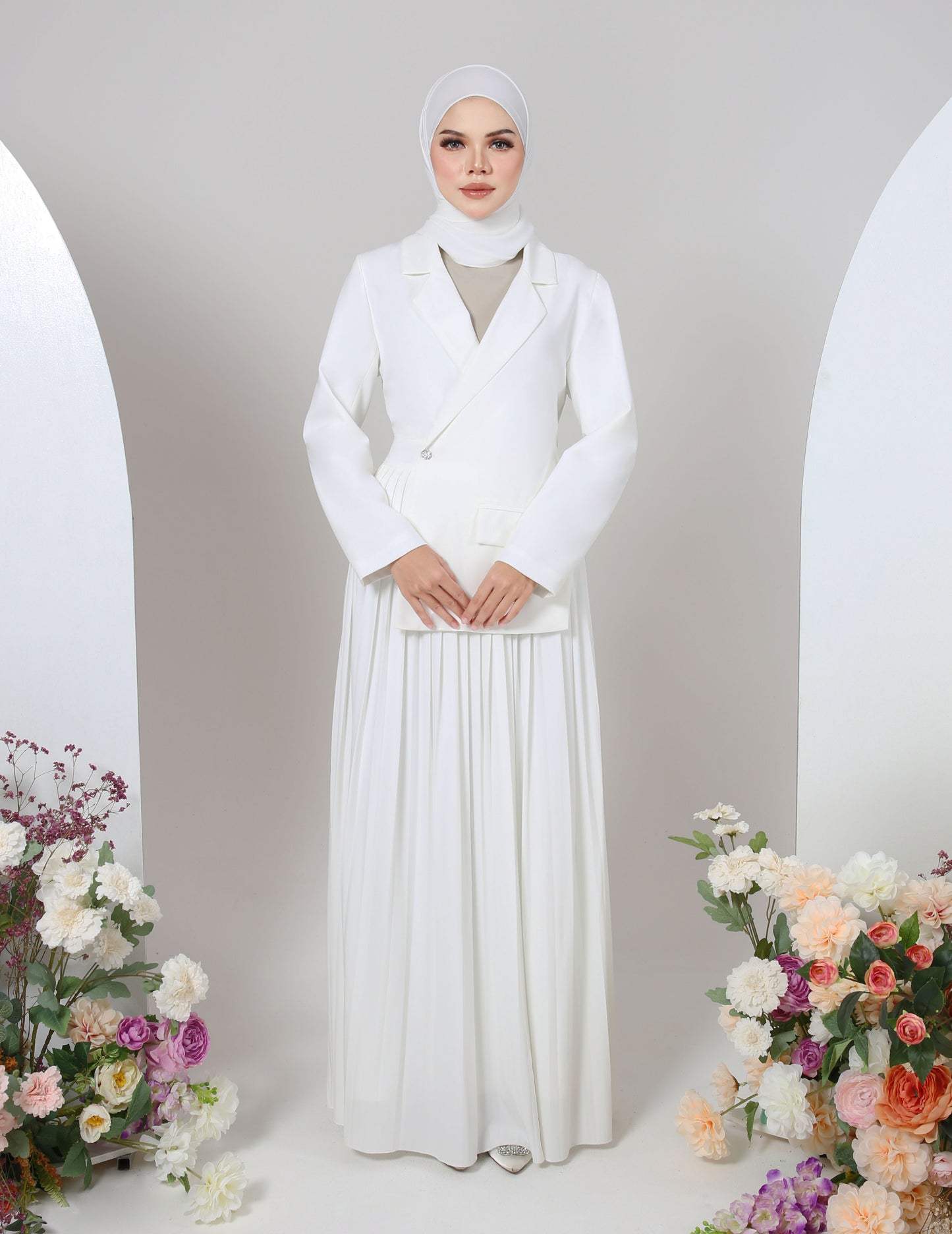 AMORA SUIT DRESS (OFF WHITE)