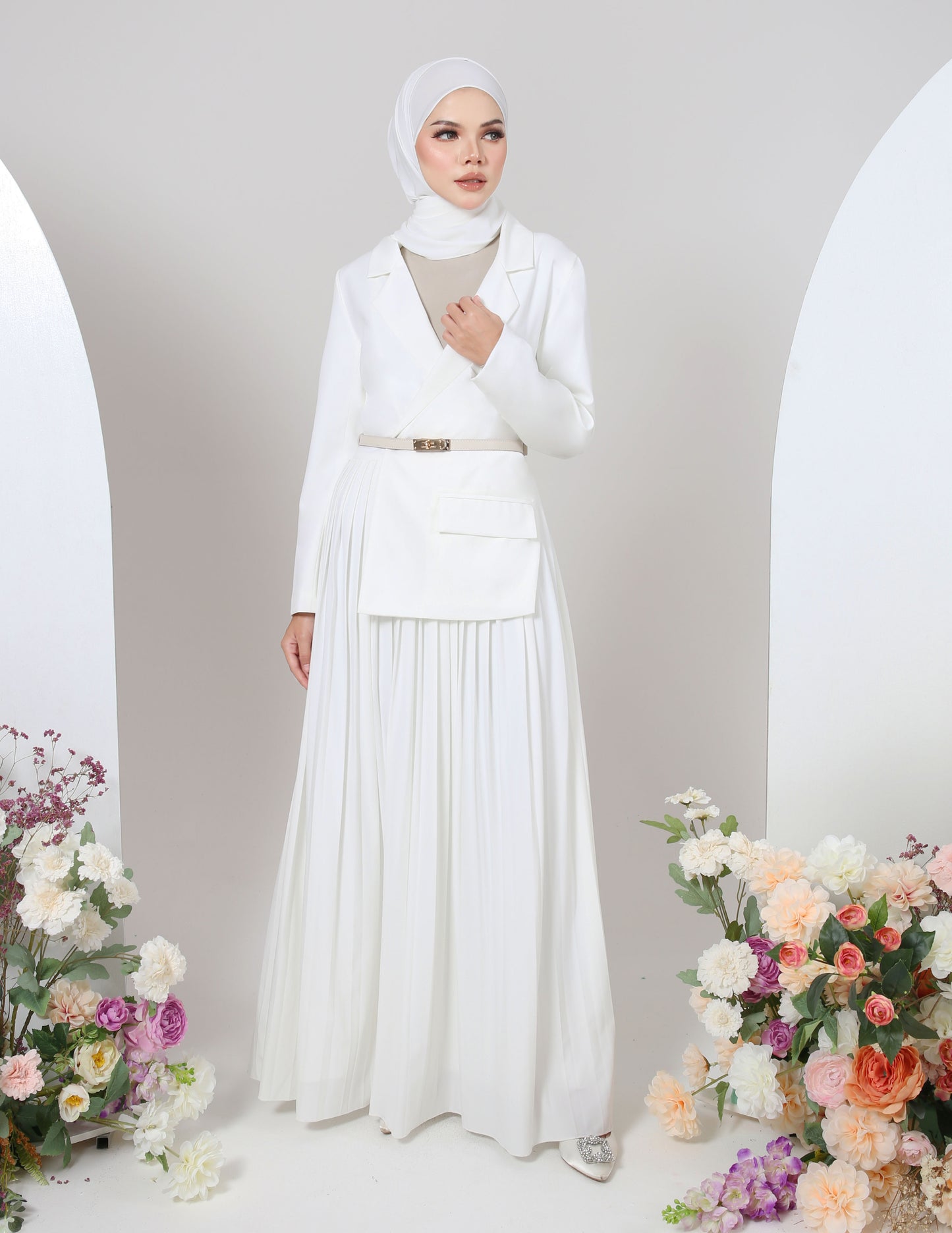 AMORA SUIT DRESS (OFF WHITE)