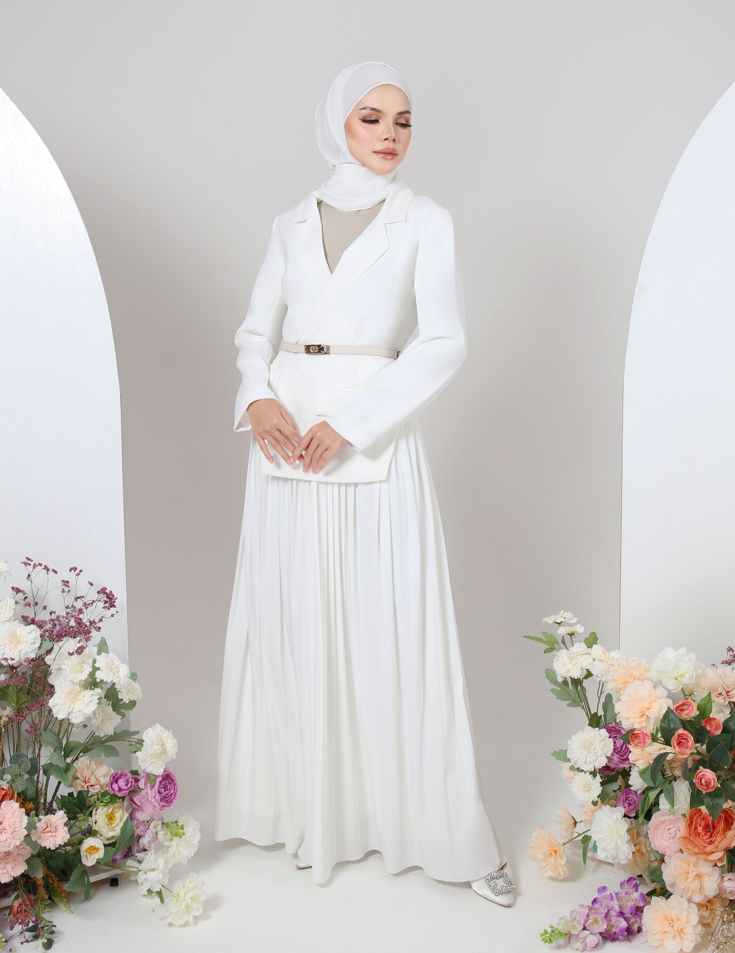 AMORA SUIT DRESS (OFF WHITE)