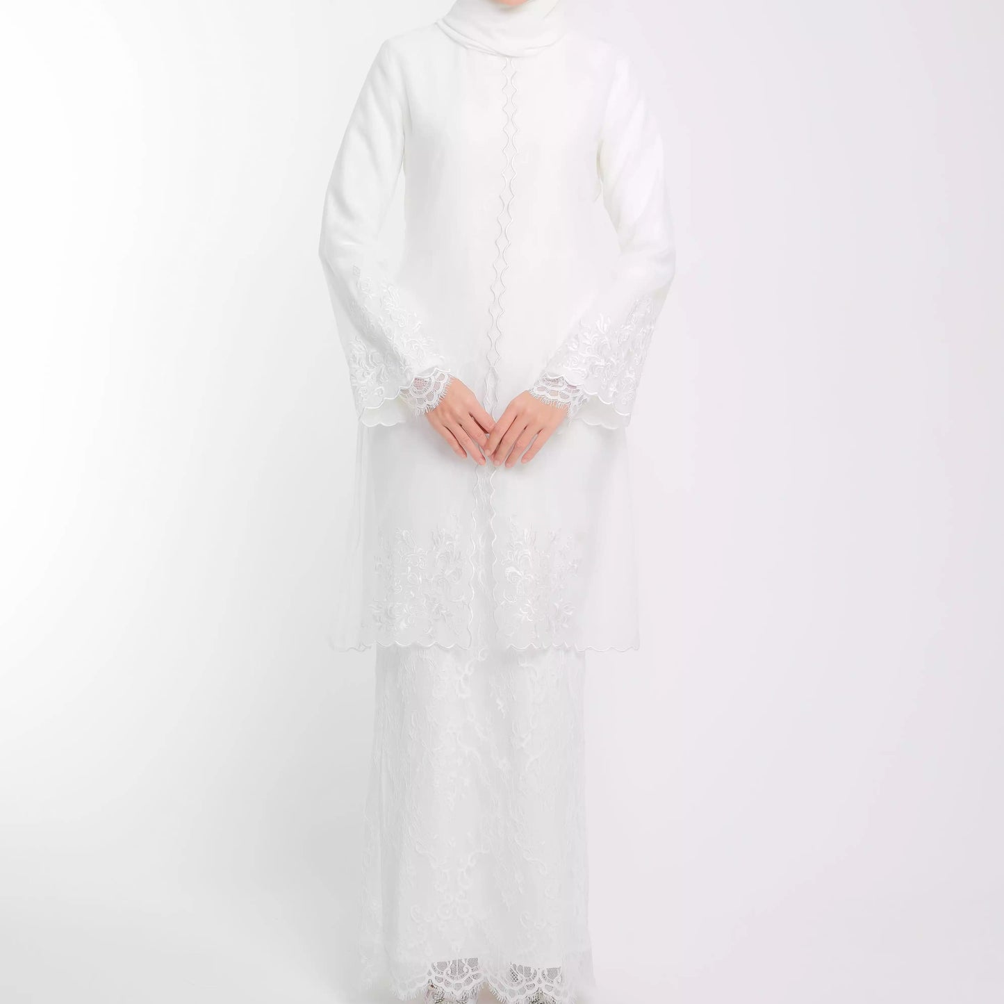 AMAYA KEBAYA (OF WHITE)