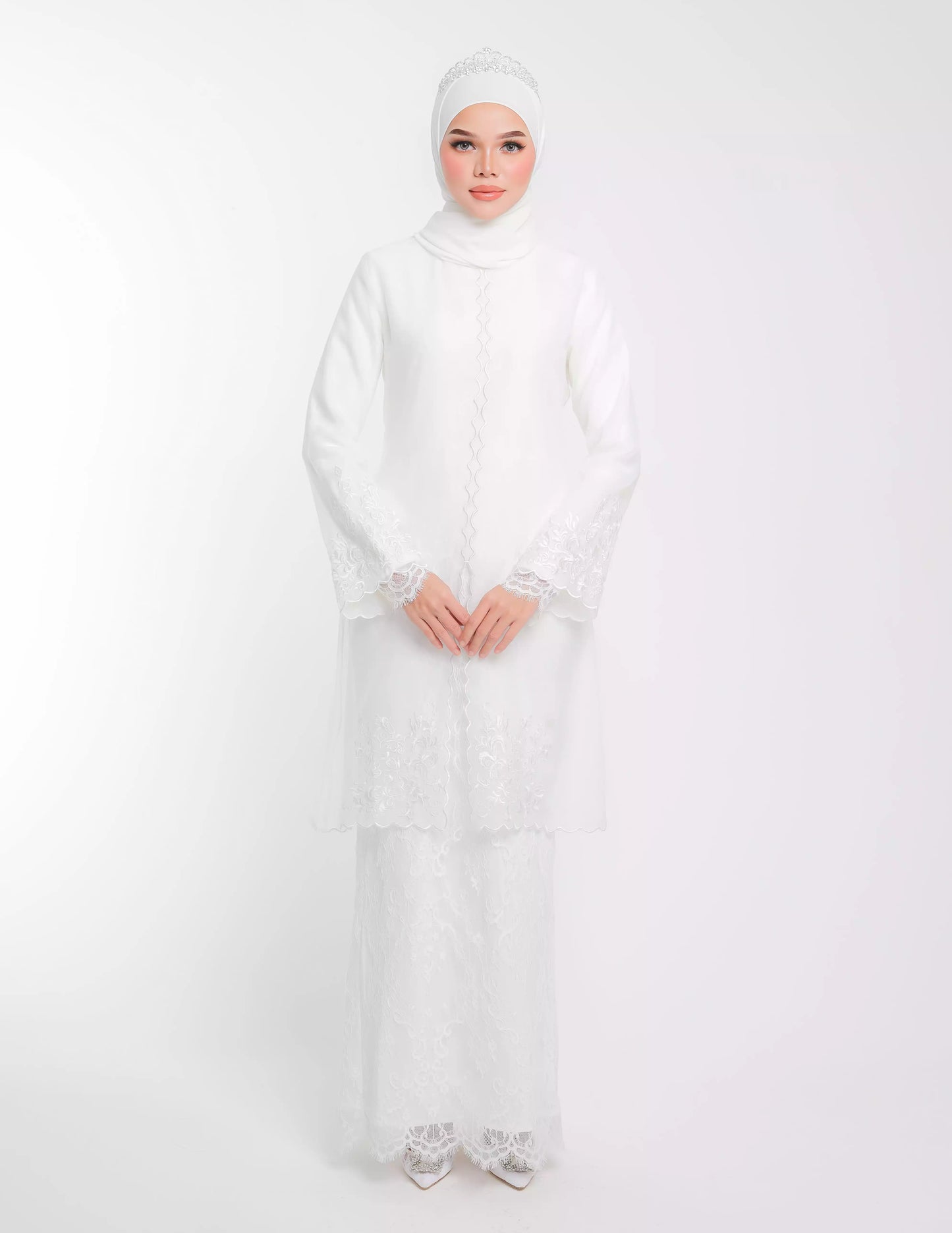 AMAYA KEBAYA (OF WHITE)