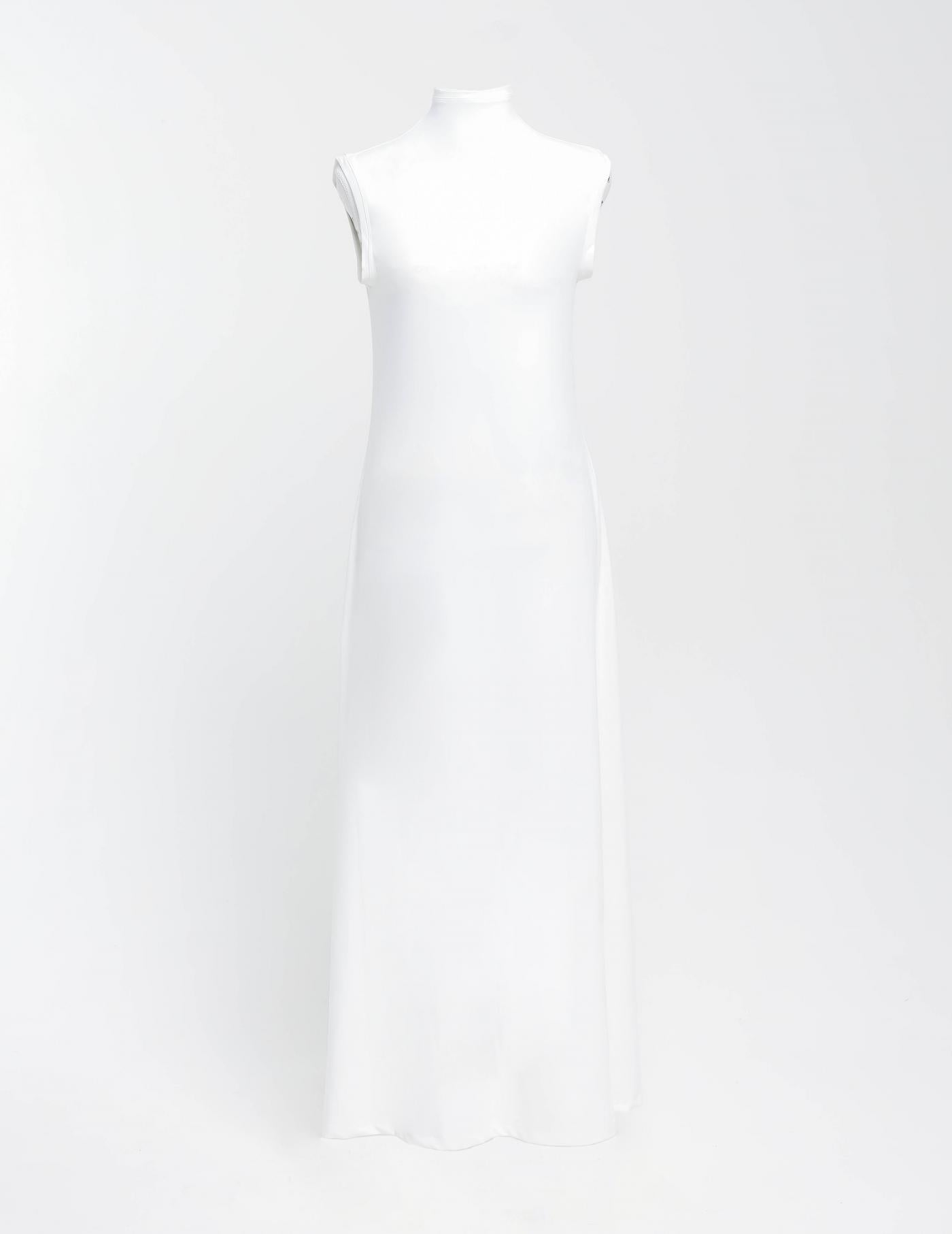 LONG INNER SLEEVELESS (WHITE)