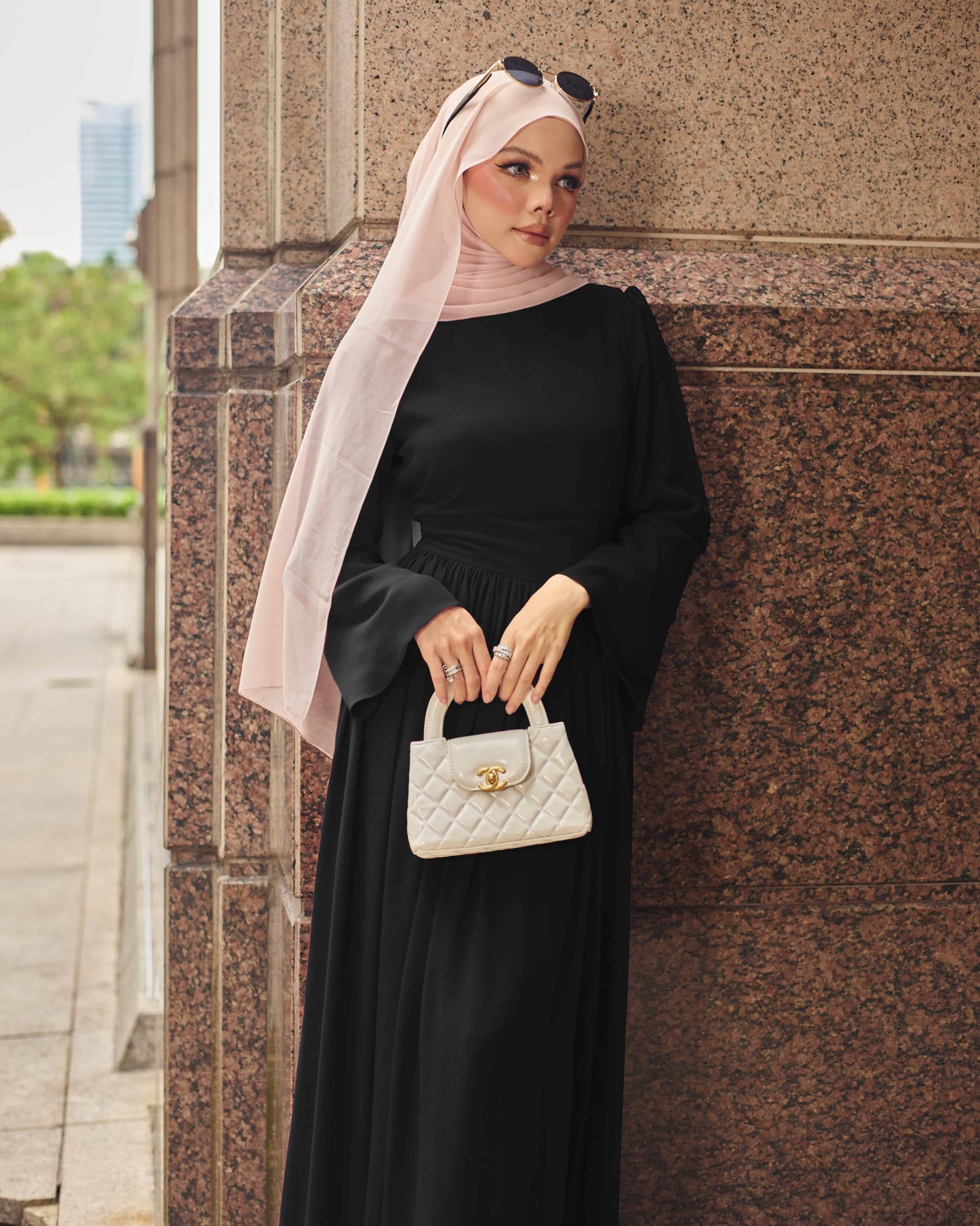 LYRA PLEATED DRESS (BLACK)