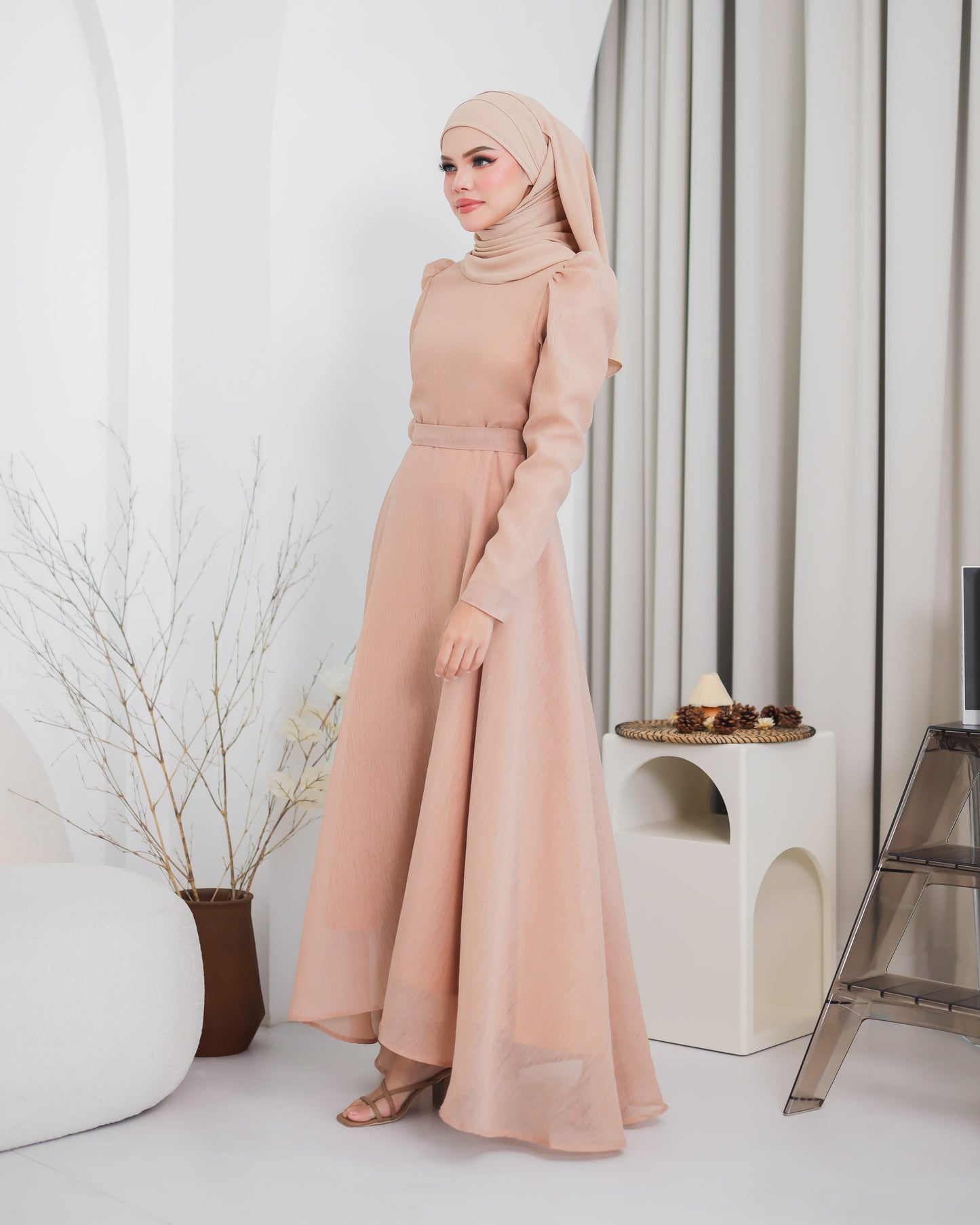 CARMEN DRESS (DARK NUDE)