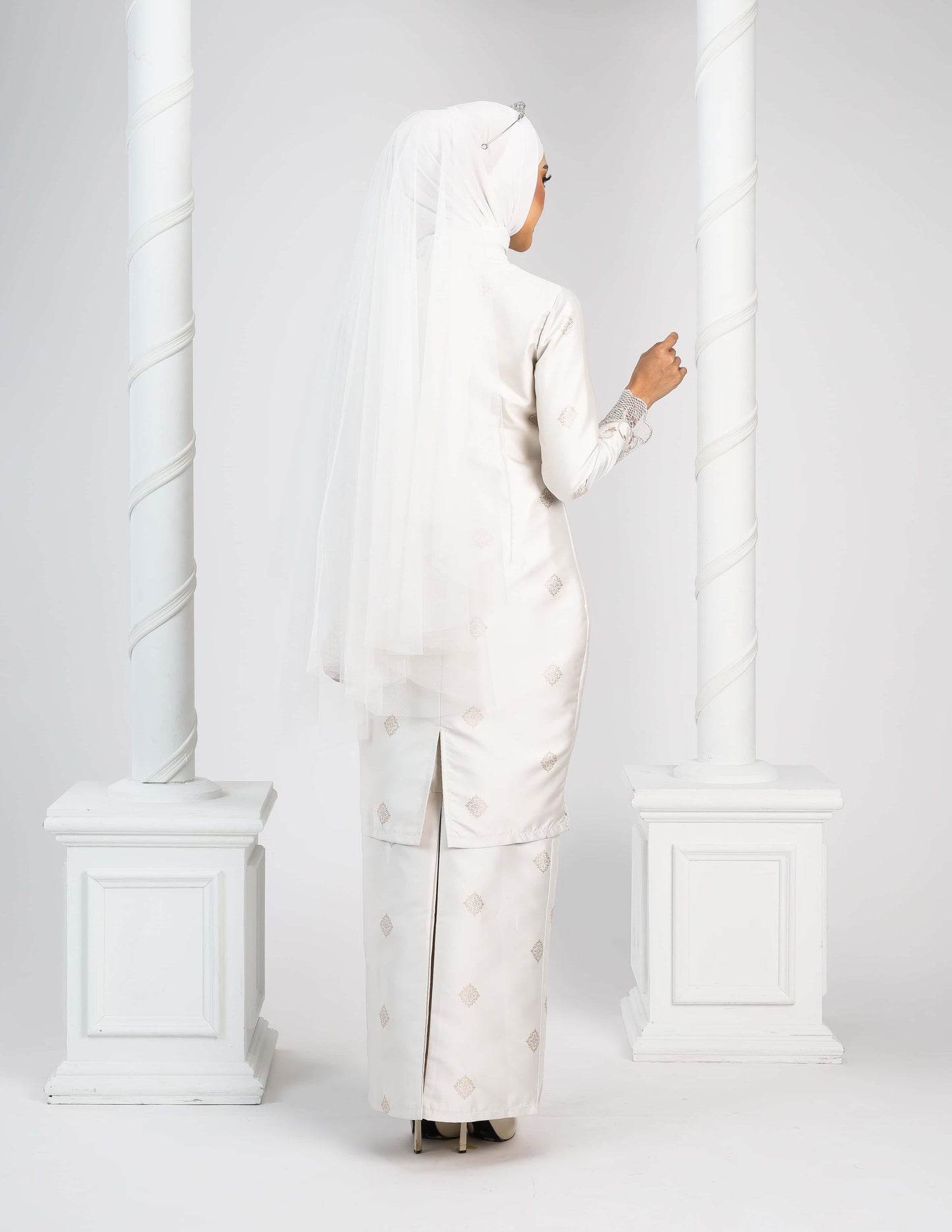 DAYANG KURUNG (OFF WHITE)