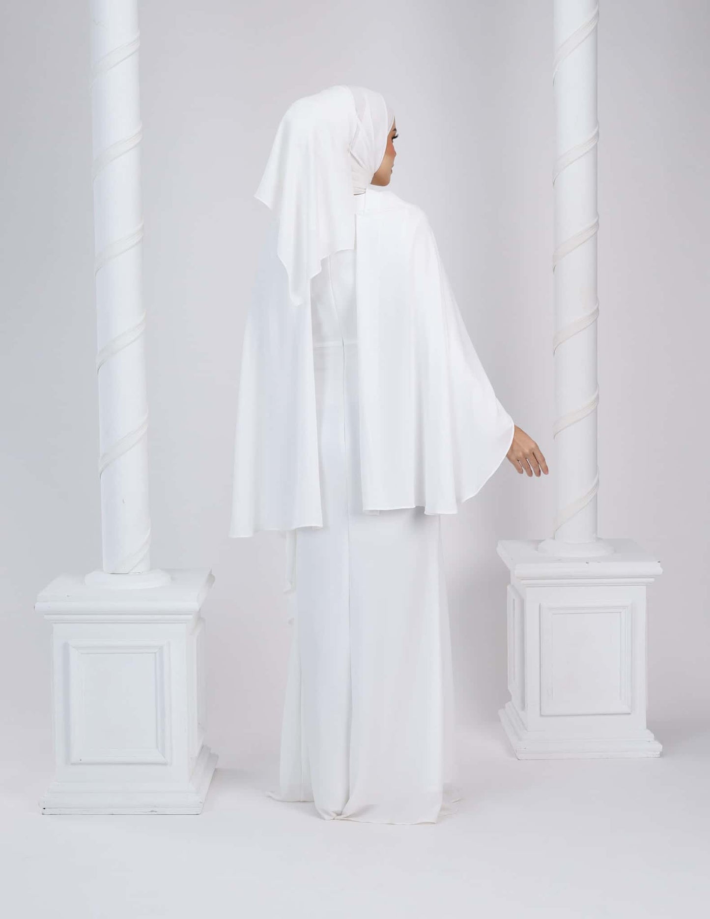 HYRA DRESS (OFF WHITE)