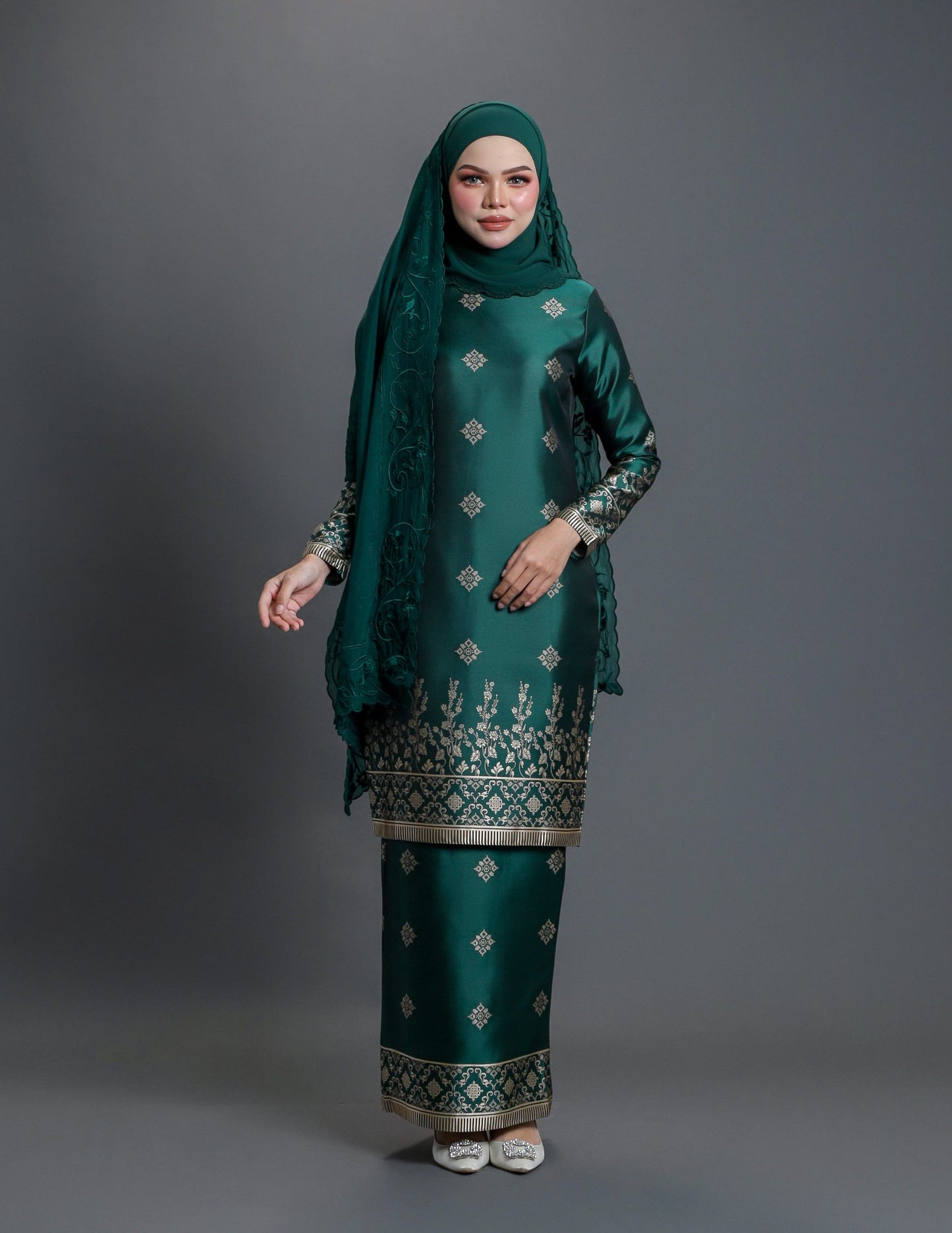 JUWITA KURUNG (EMERALD GREEN)