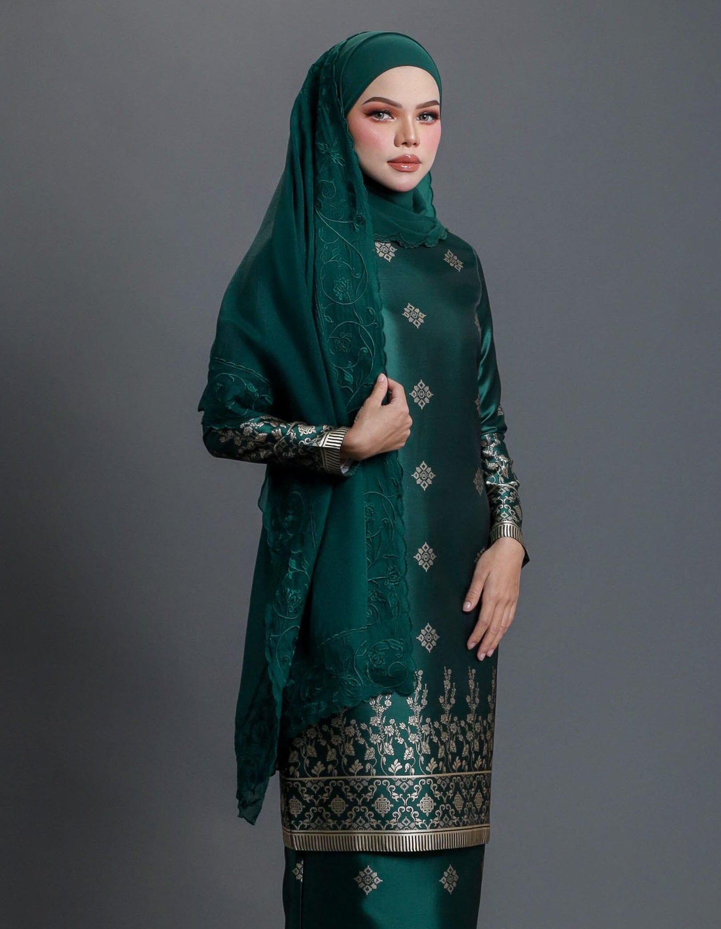 JUWITA KURUNG (EMERALD GREEN)