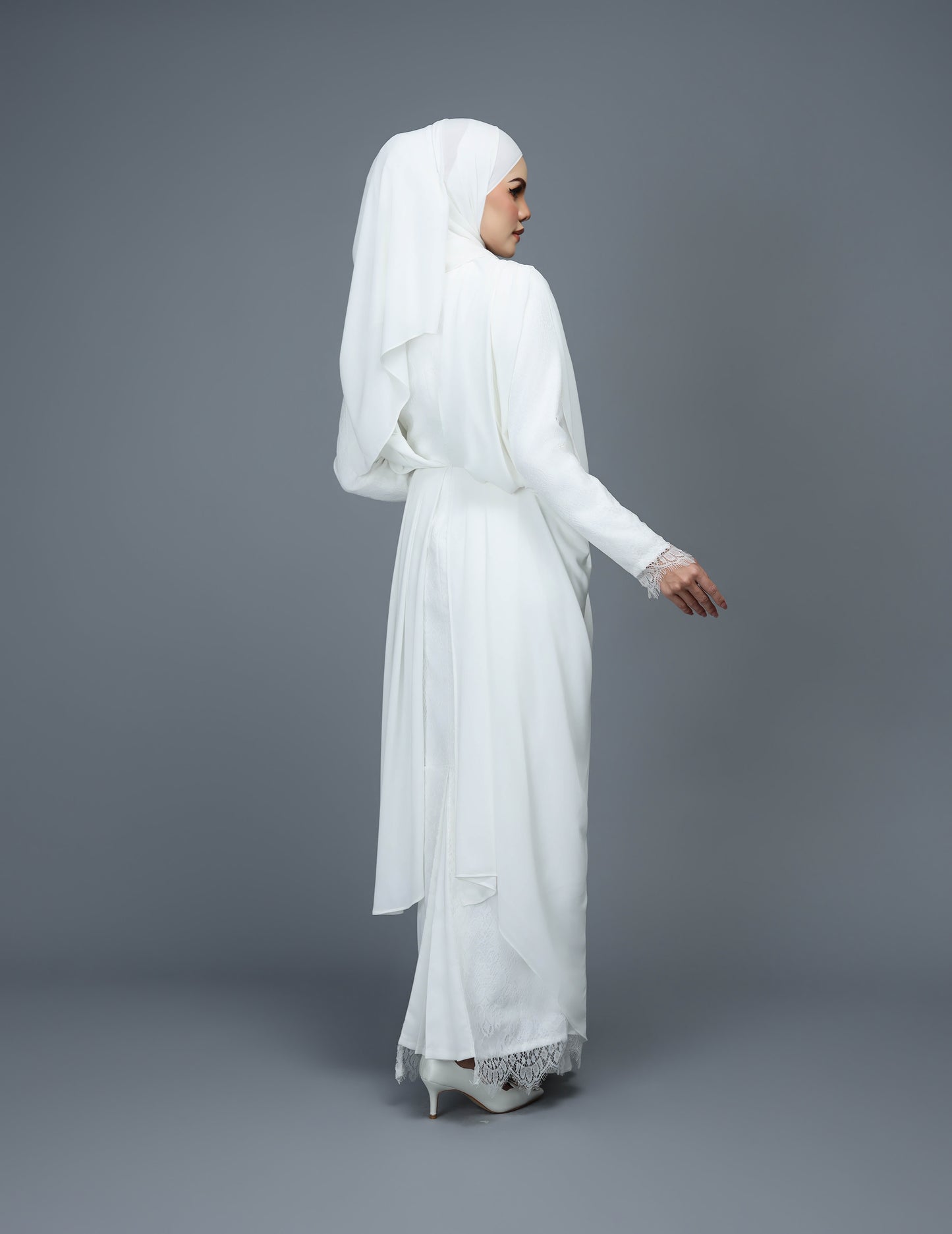 KHAWLA ABAYA (OFF WHITE)