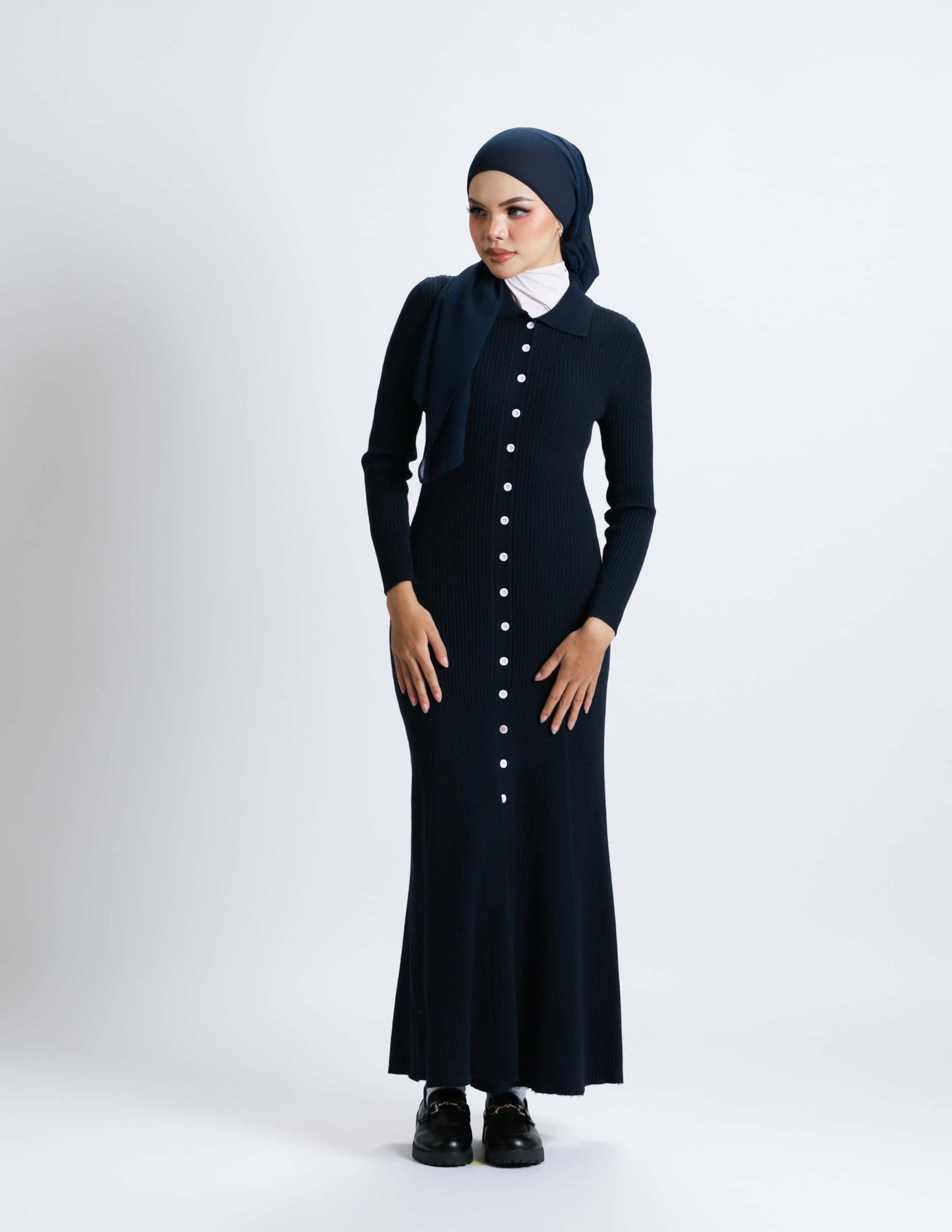 MADELINE BUTTON DRESS (NAVY BLUE)