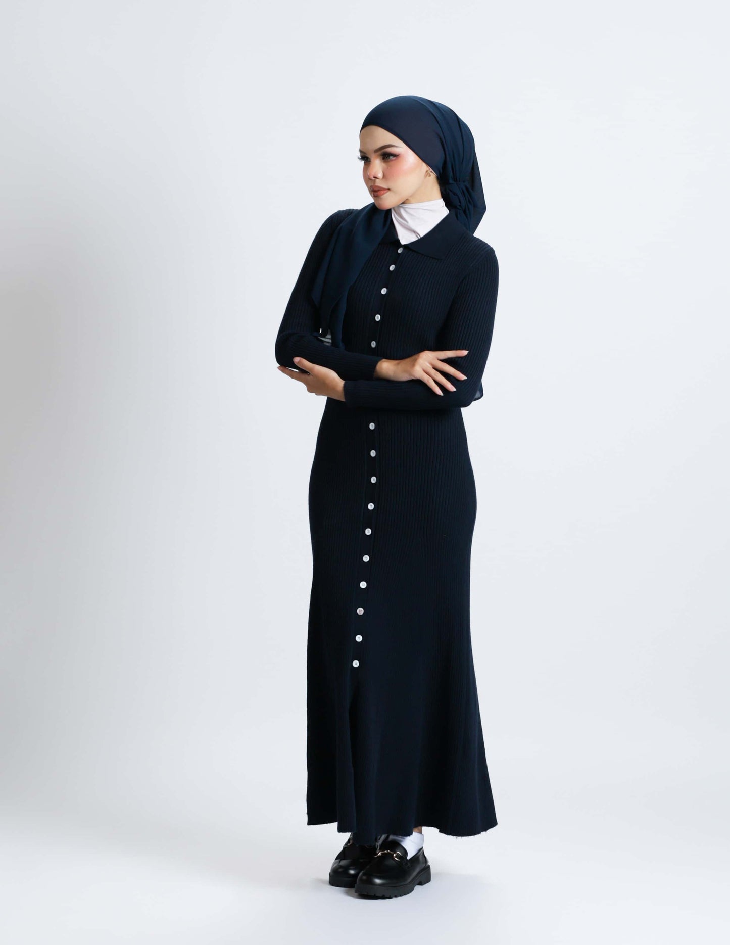 MADELINE BUTTON DRESS (NAVY BLUE)