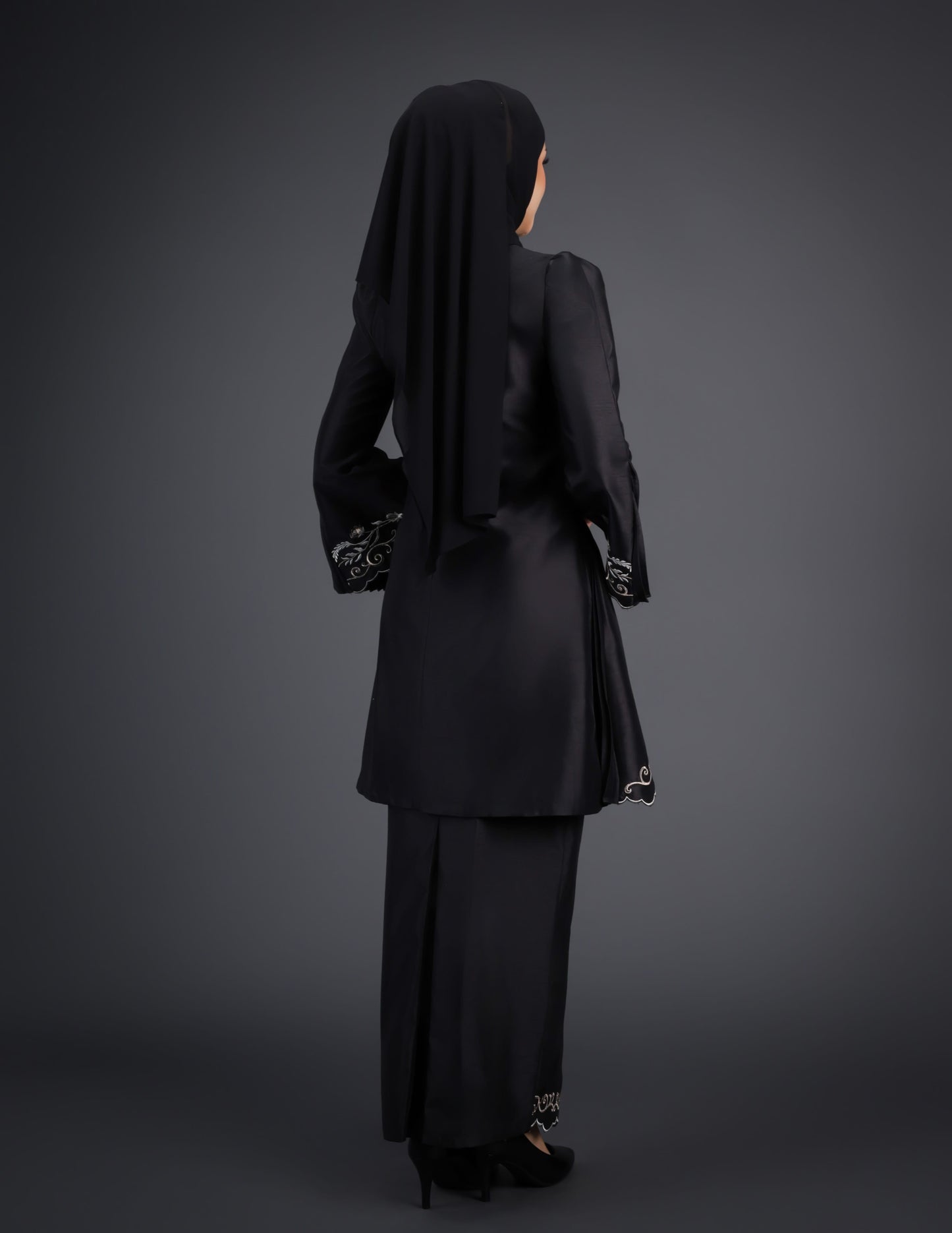 MINOR DEFECT MELATI KURUNG (BLACK)