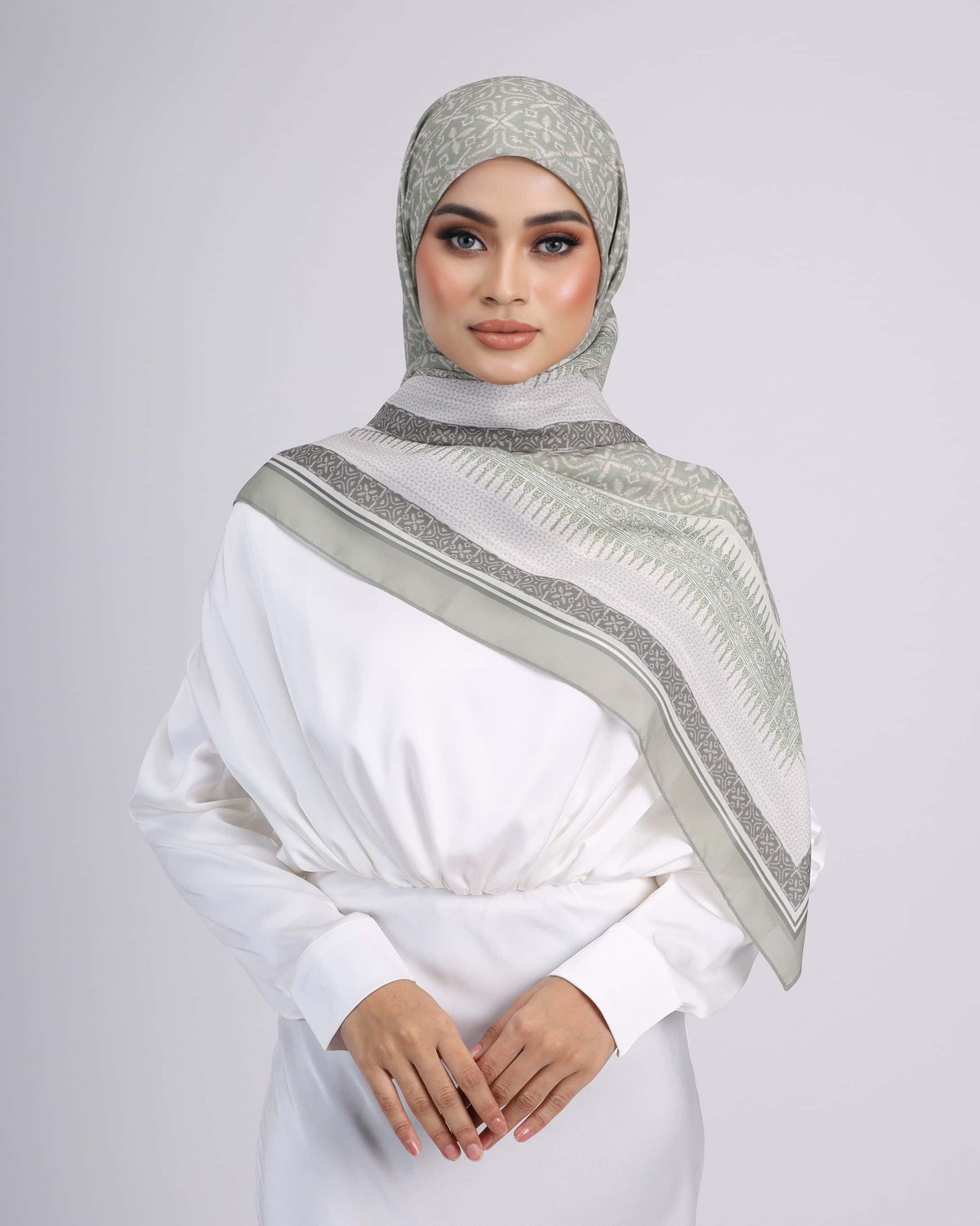 SABINA BAWAL