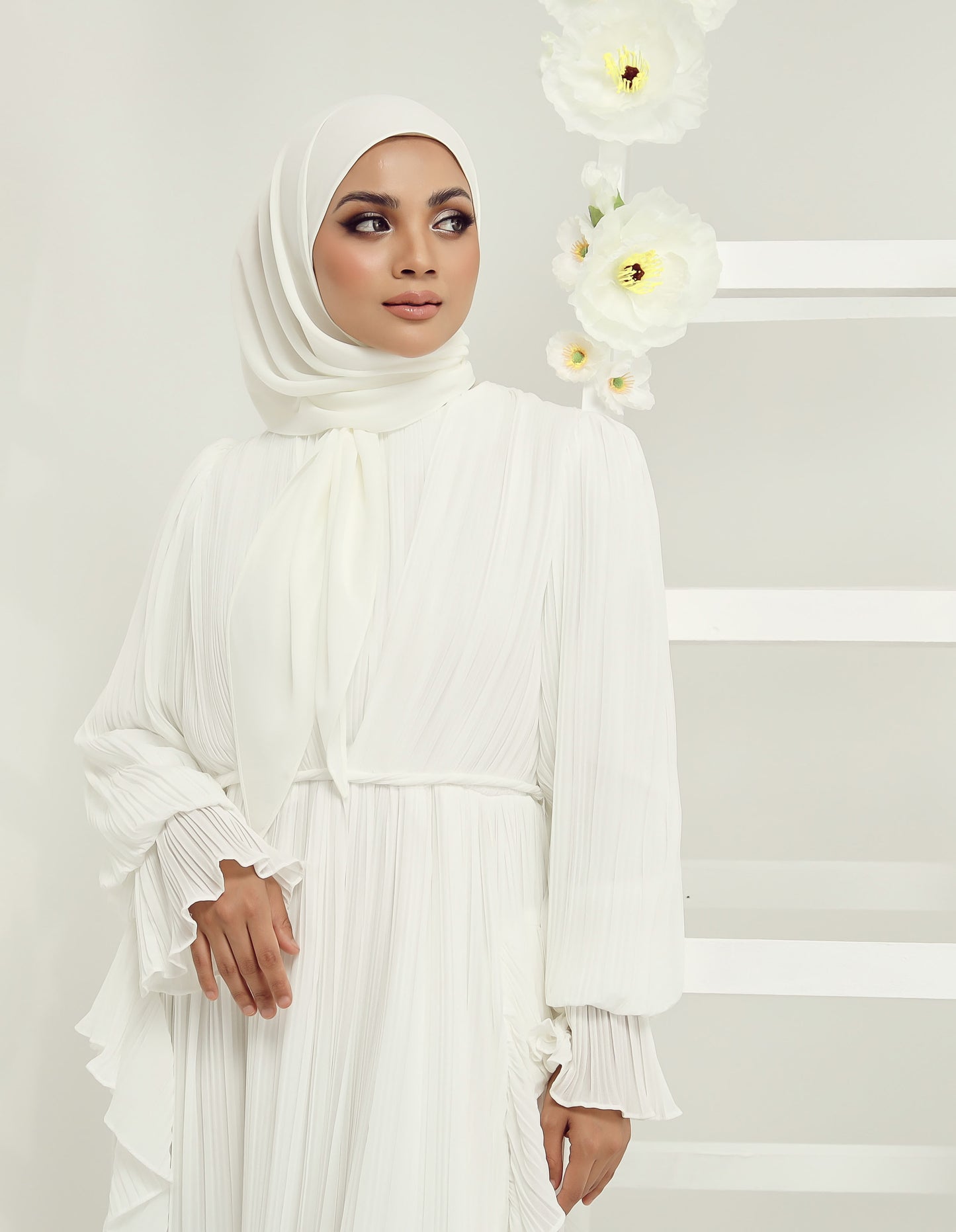 NIA BAWAL (OFF WHITE)