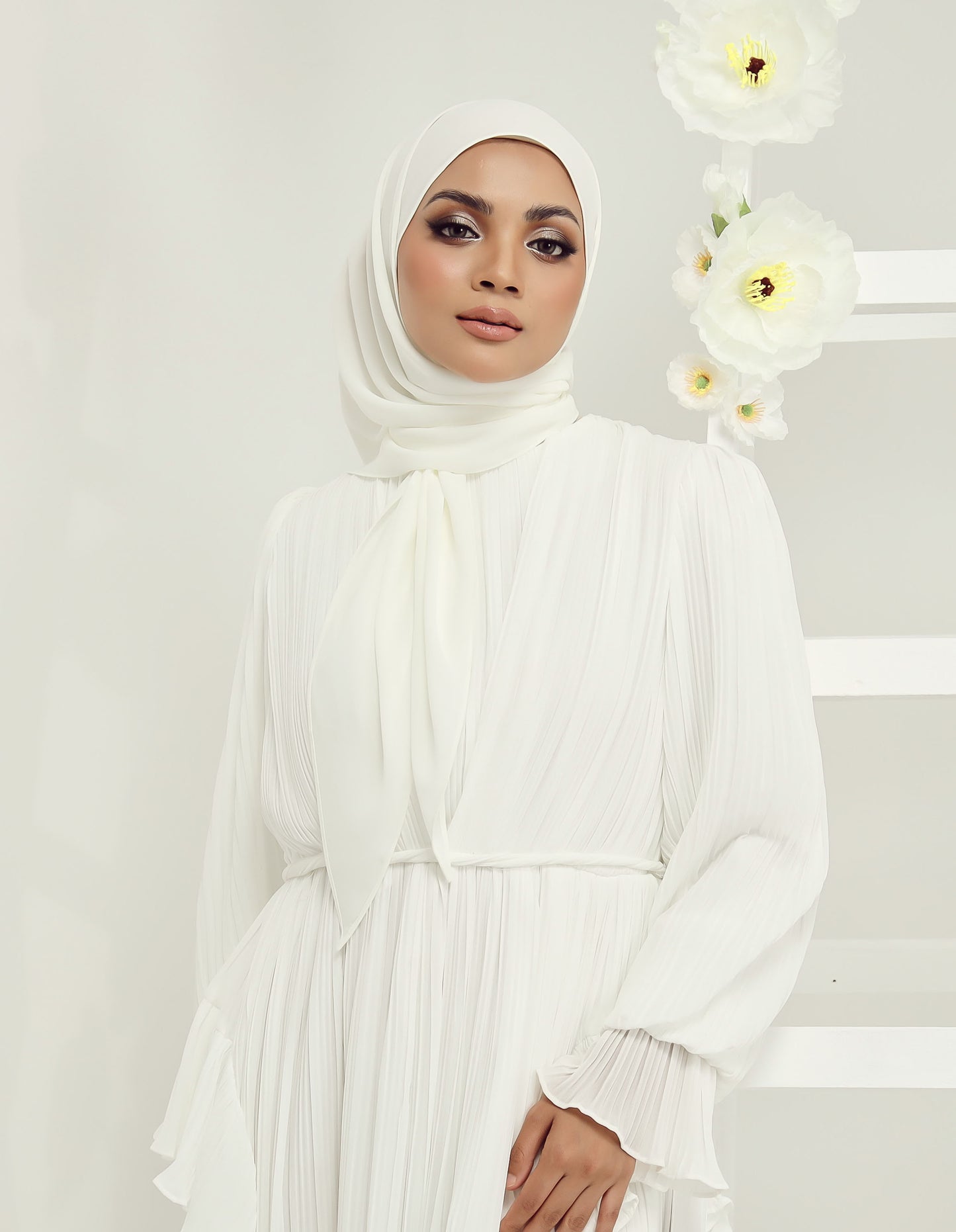 NIA BAWAL (OFF WHITE)