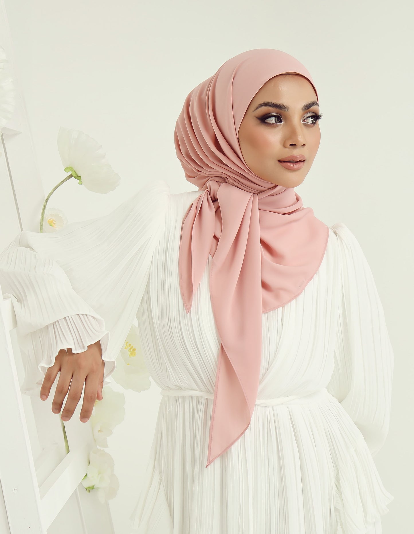 NIA BAWAL (SALMON)