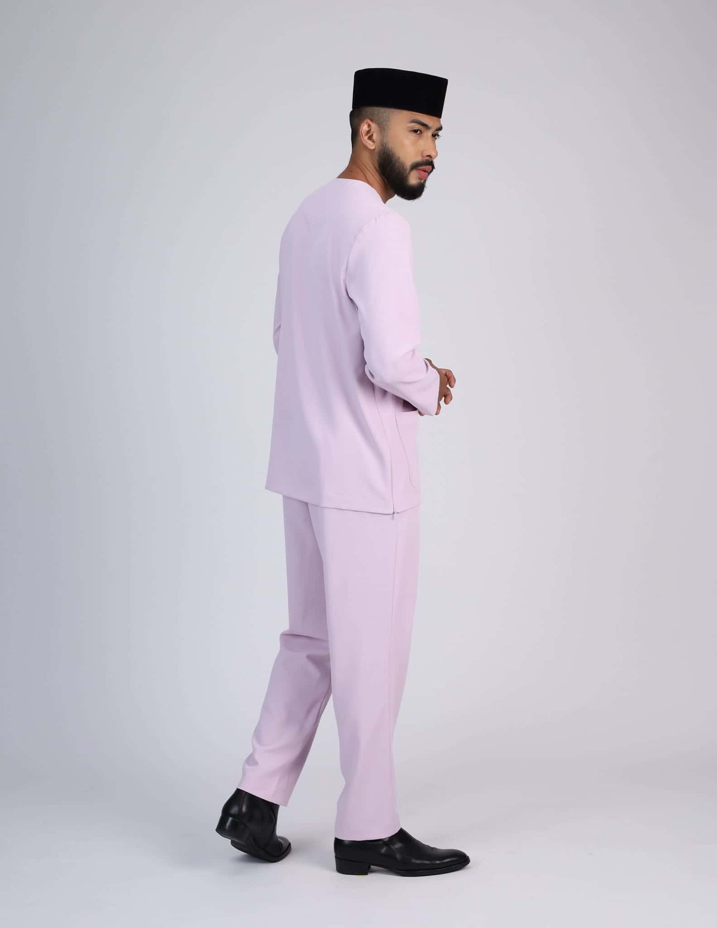 OMAR TELUK BELANGA (LILAC)