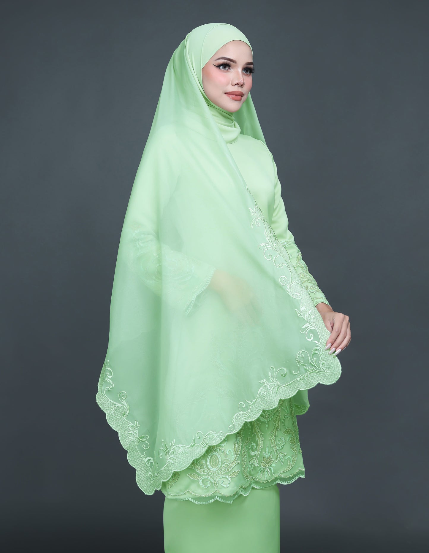 ORGANDY EMBROIDERY VEIL CODE A21 (APPLE GREEN)