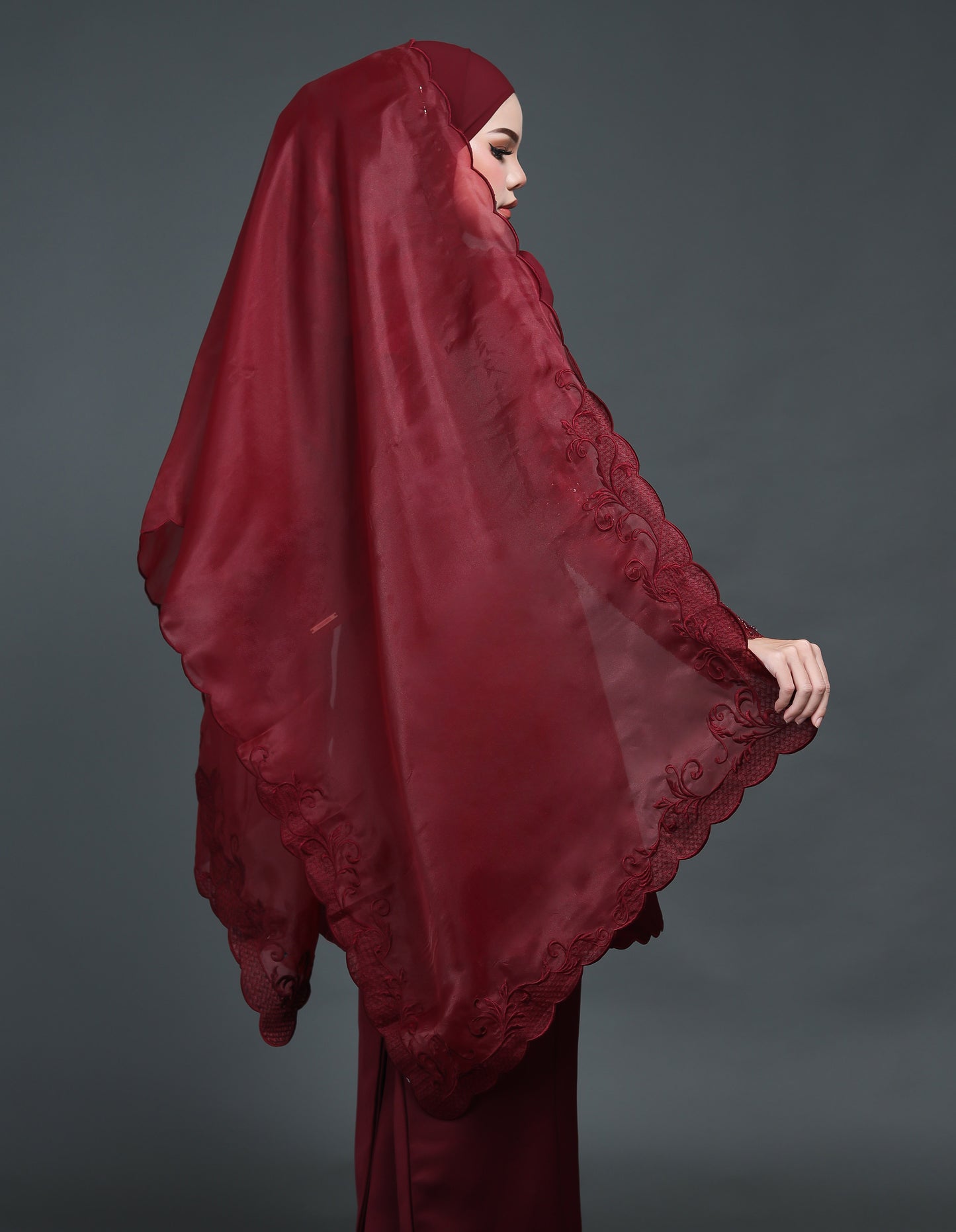 ORGANDY EMBROIDERY VEIL CODE A21 (BURGUNDY)