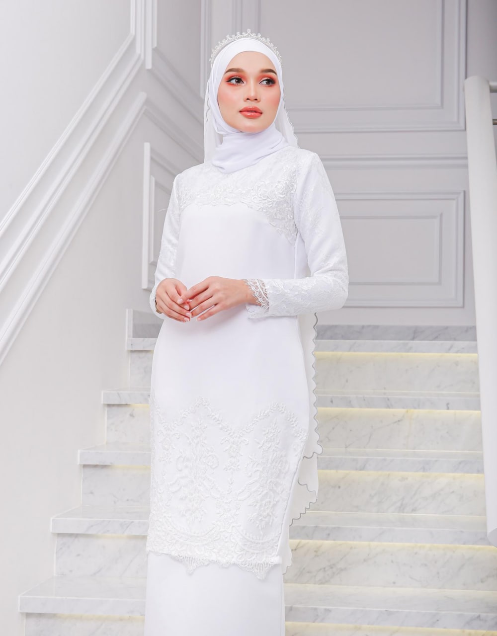 DINARA KURUNG (WHITE)