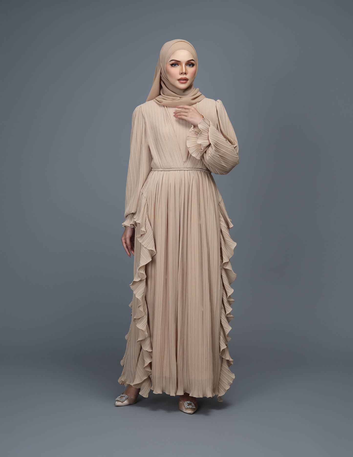 RANIA ABAYA (CHAMPAGNE)